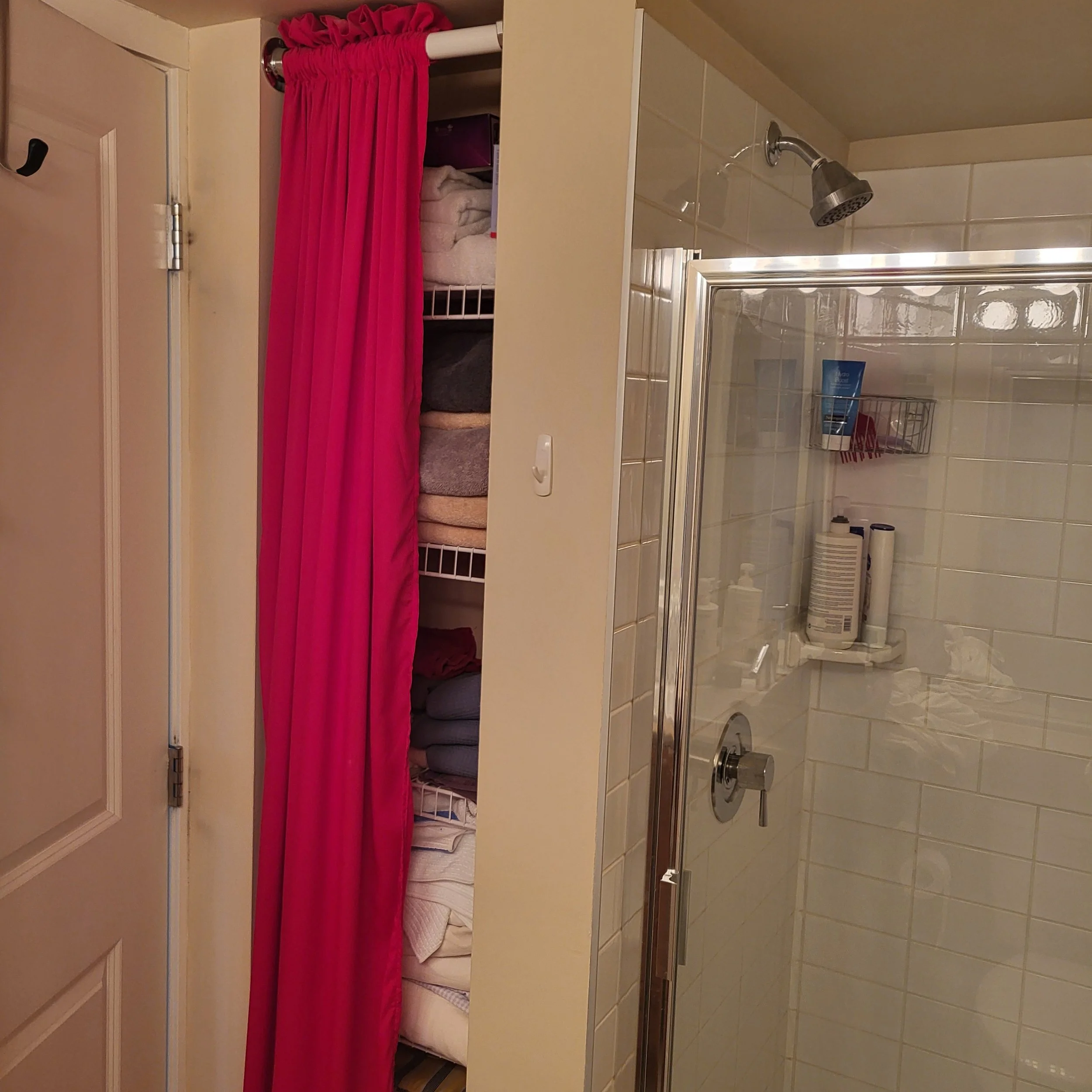 TB10 mainbathroom 21000055434.jpg
