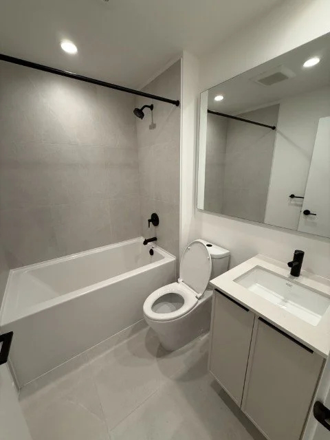 GPM11 Main Bathroom 2Image (20) (Small).jpg