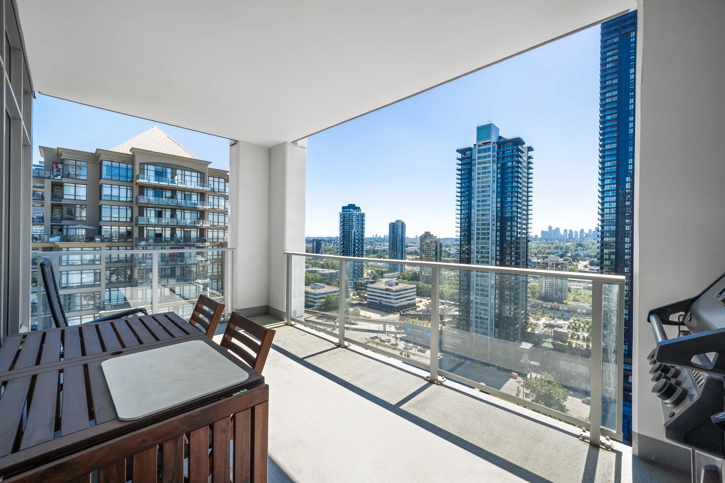 06-Balcony-01.jpg