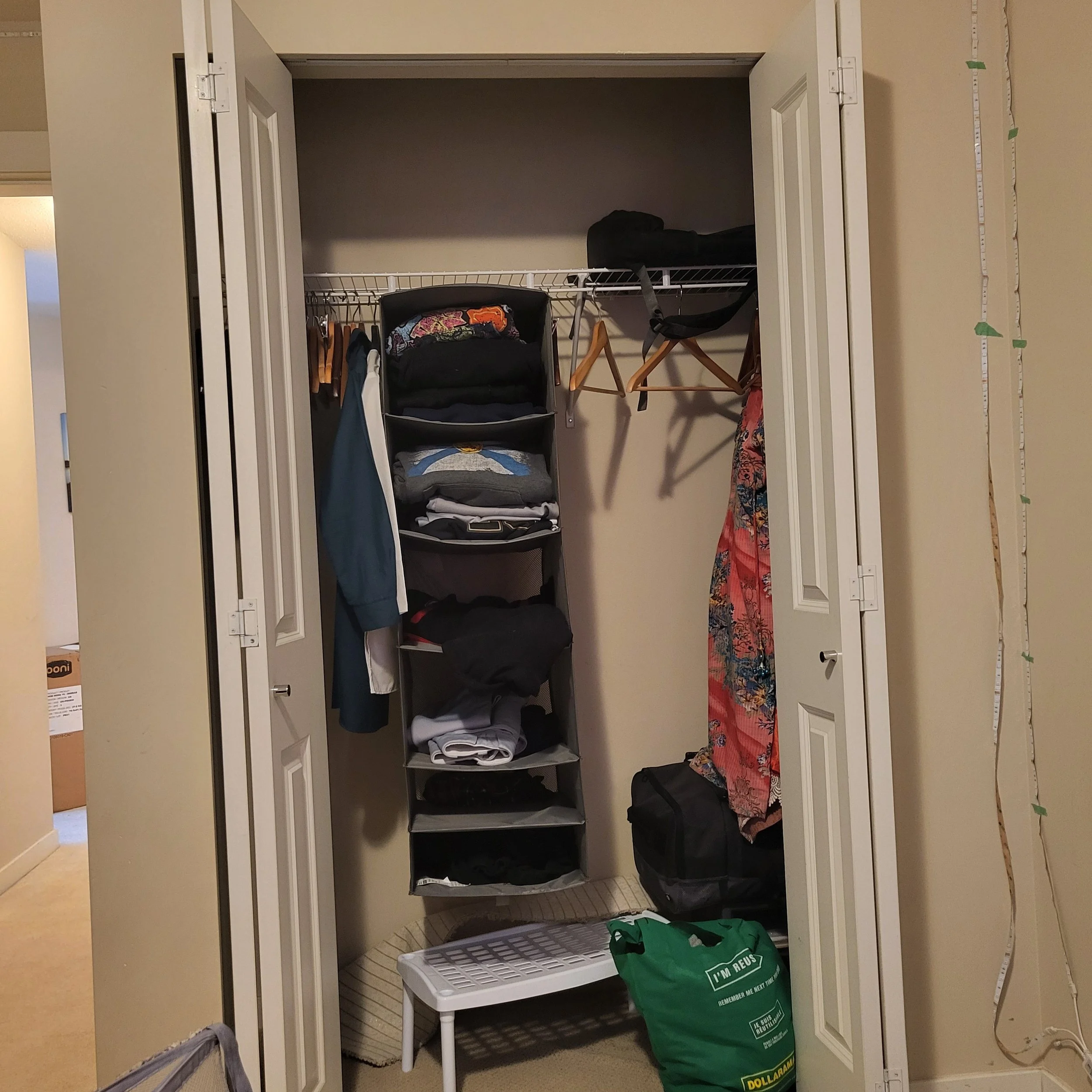 TB10 2nd bedroom closet1000055438.jpg