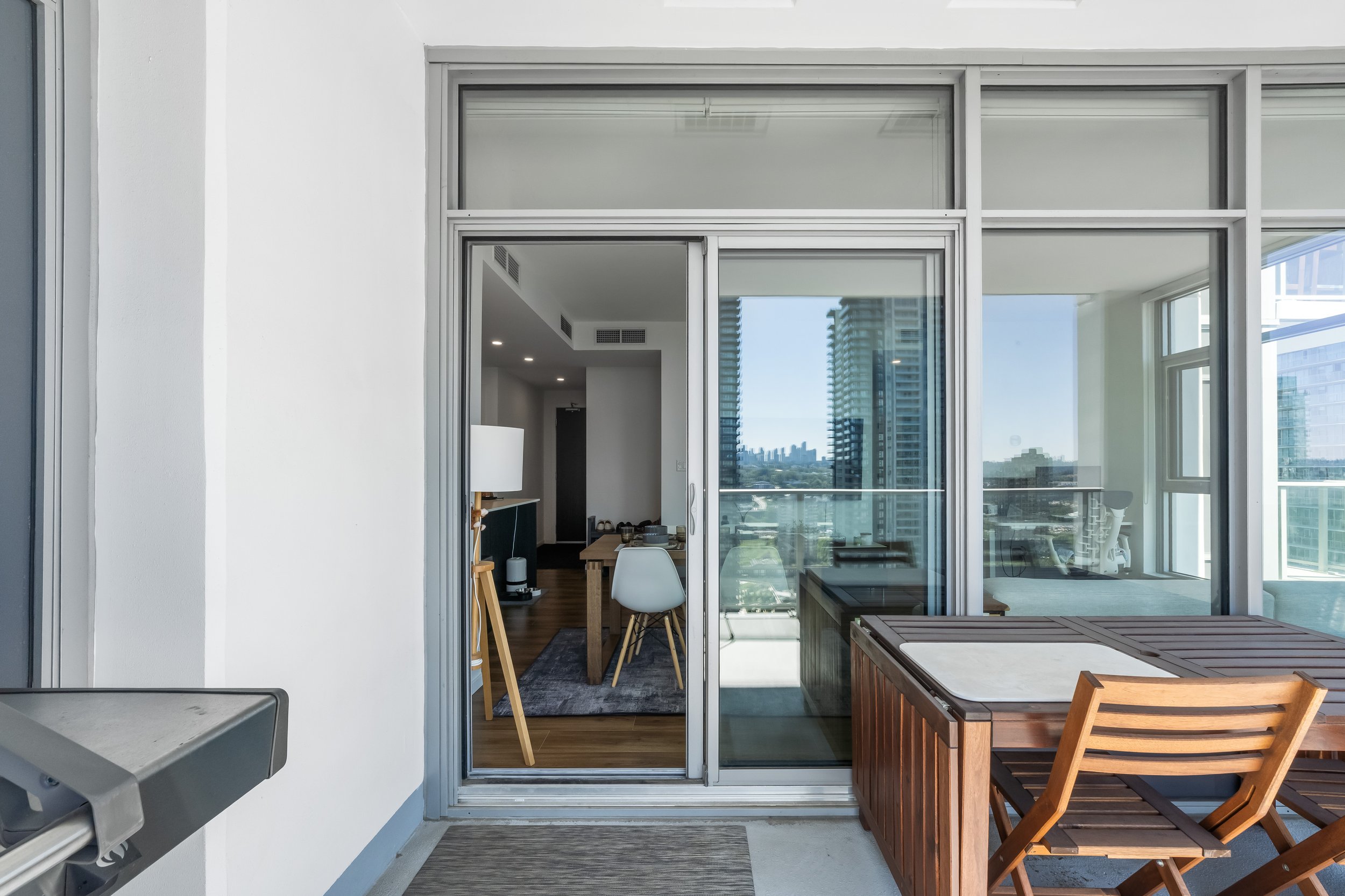 06-Balcony-04.jpg