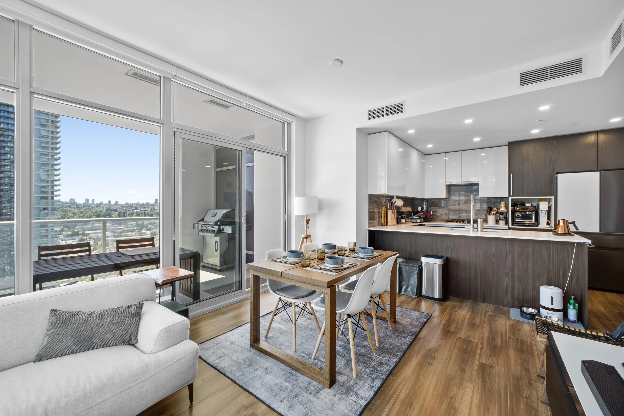 04-LivingRoom-02.jpg