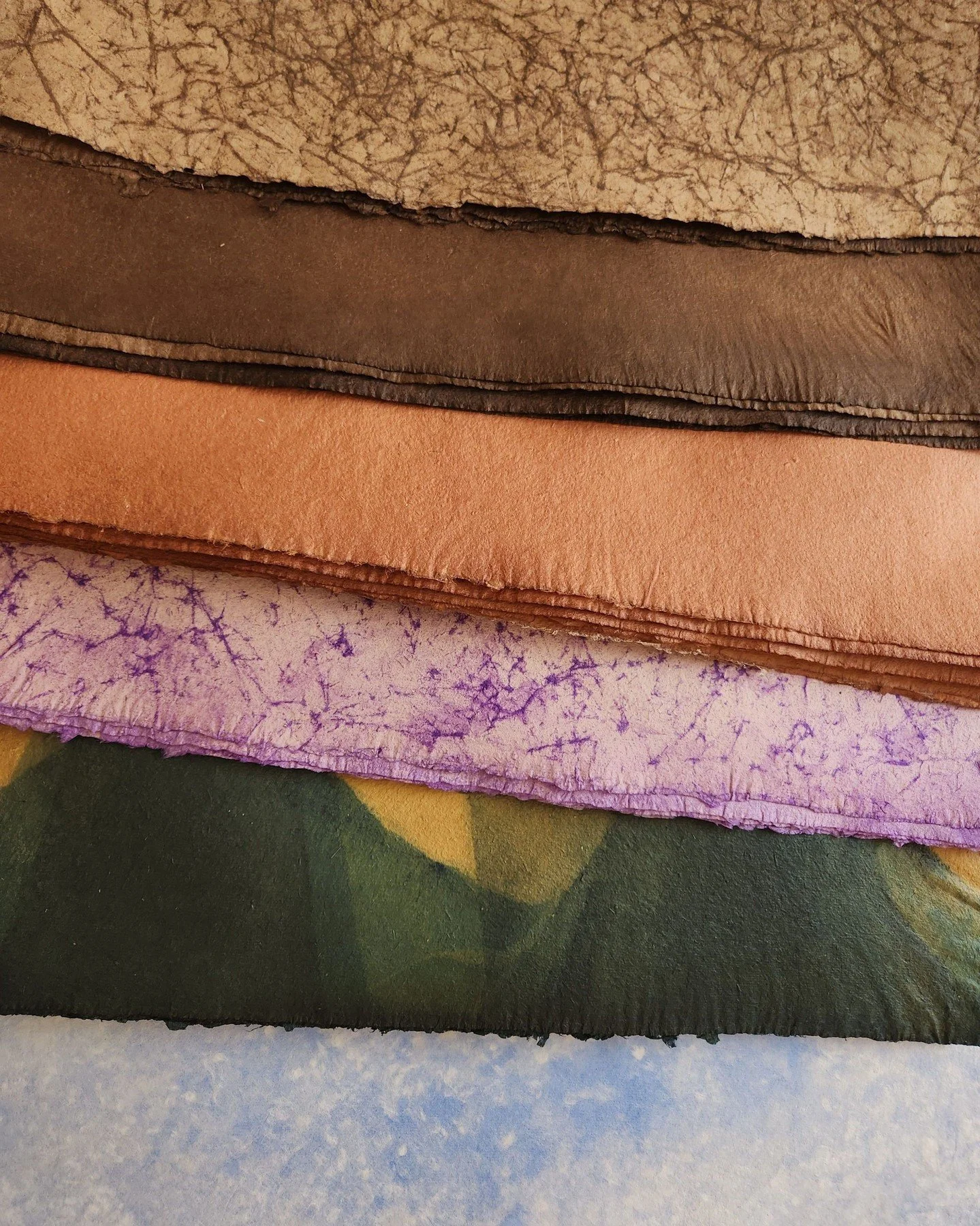 Have you checked out our retail partners @hiromipaper and @talasonline lately?

These wonderful shops are the exclusive source for sheets of our standard designs, and they are incredible resources for fine papers, tools, and materials from around the
