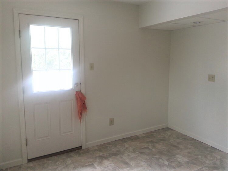 700-A+Kitchen+nook++&+back+door (2).jpg