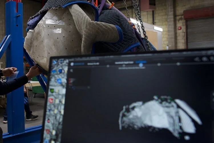 fine art services fabrication design gallery museum move mount pedestal vitrine sculpture exhibit furniture artwork storage transport logistics project management art crate installation CNC