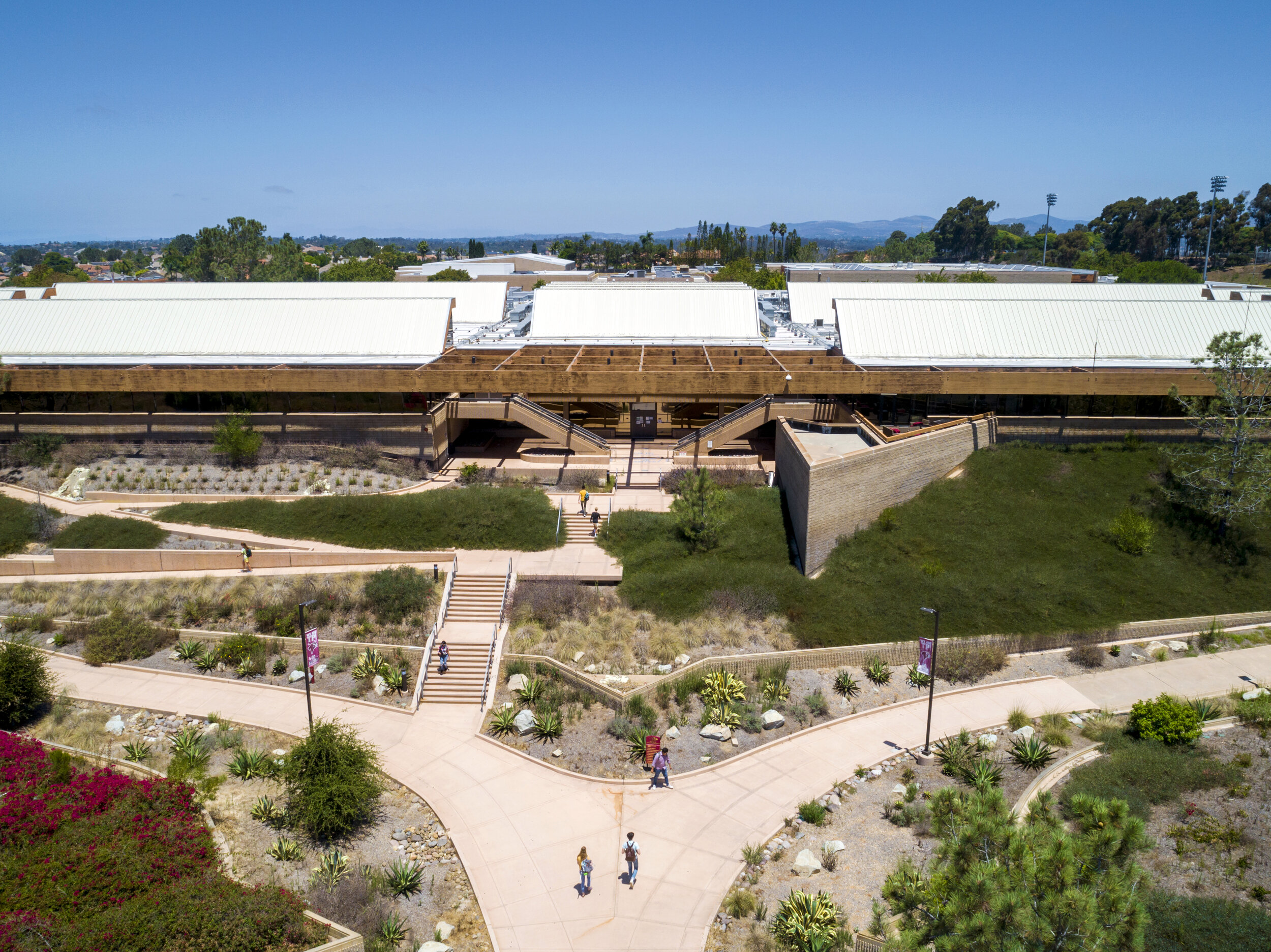 Torrey Pines High School