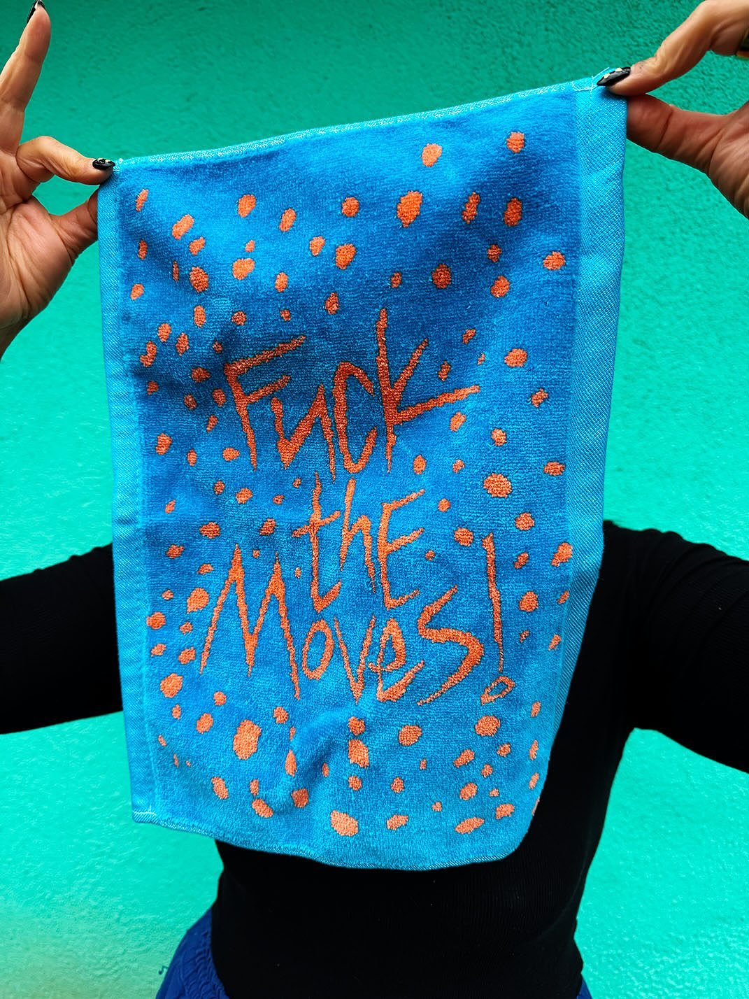 NEW NEW NEW MERCH 💦 The perfect lil towel for drying off a sweaty pony! Now available in the Pony Shop!!! As modeled by the entire team after Emilia&rsquo;s class on Sunday 💕 Grab yours today!! We ship or you can also pick up at class :) 

11&rdquo