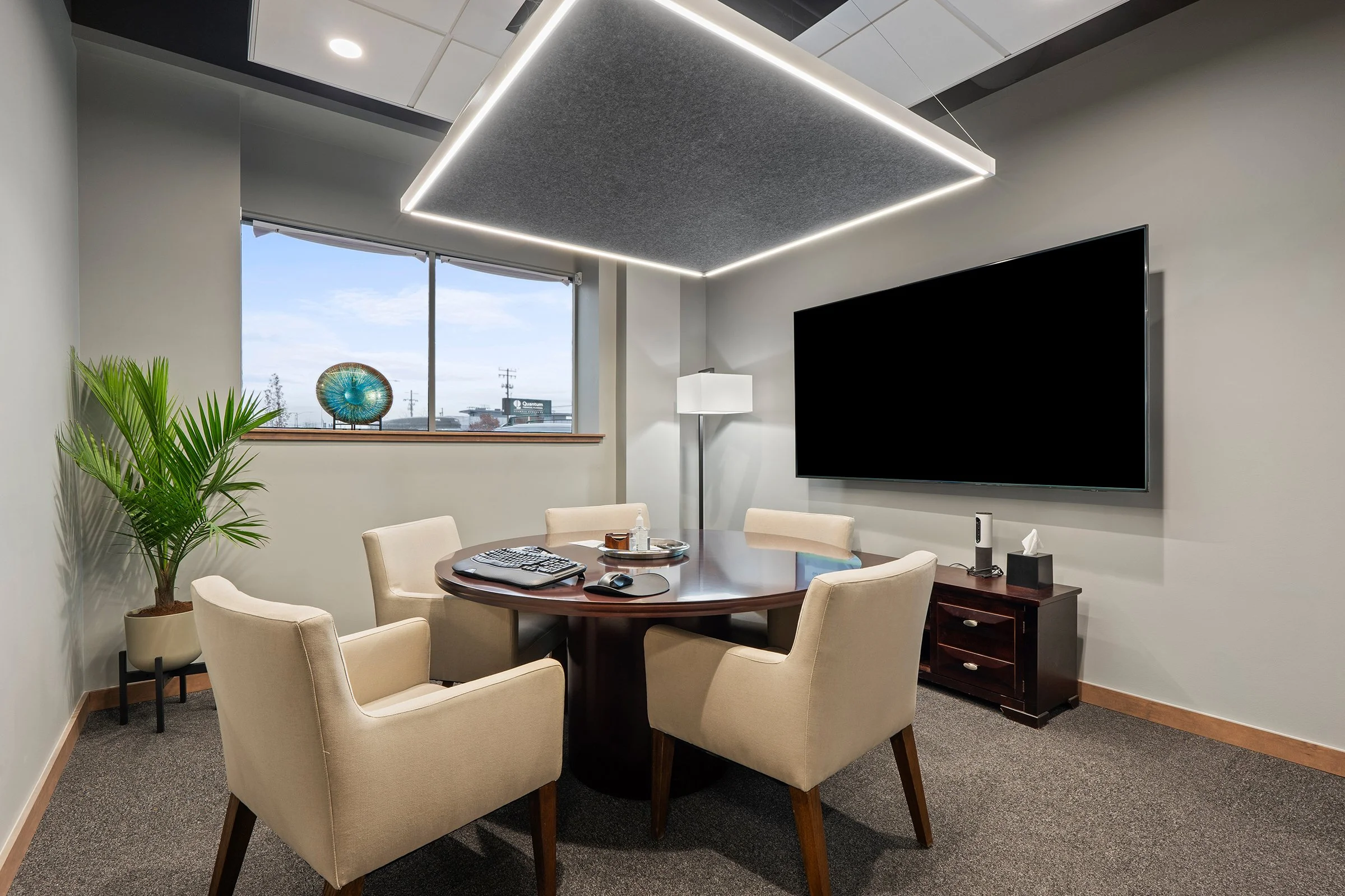Quantum-Conf room.jpg