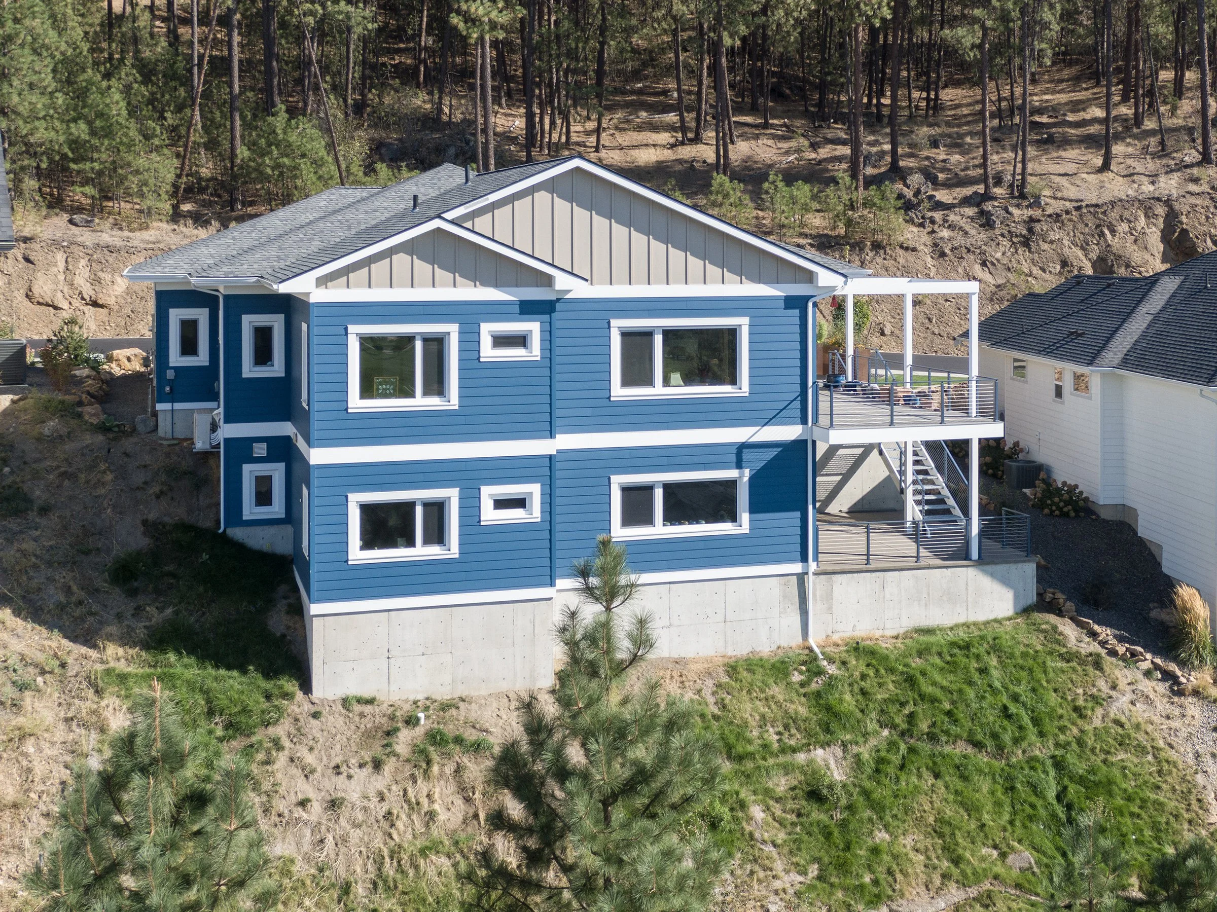 2205 NW Exterior-small.jpg
