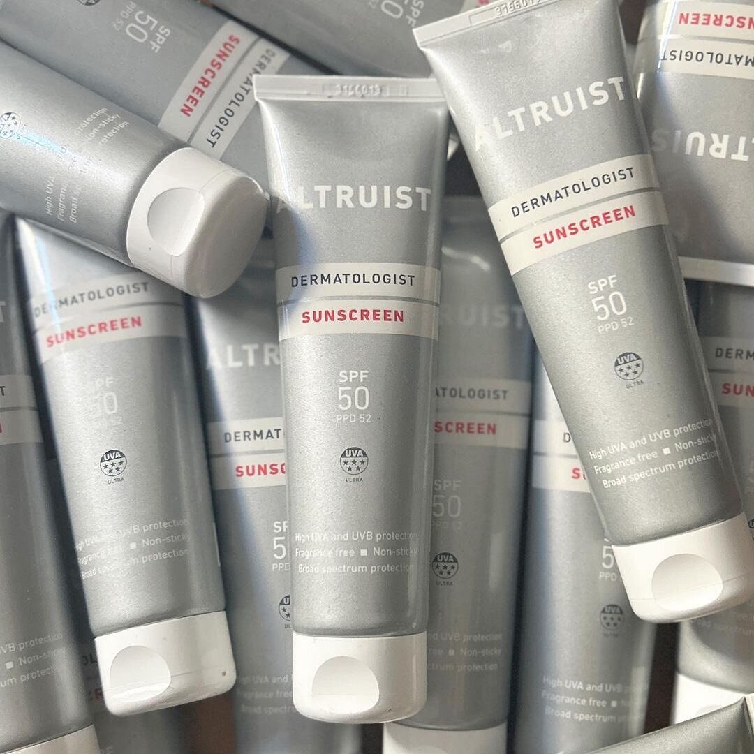 Altruist Dermatologist Sunscreens - This new to NZ sunscreen range was developed by leading British dermatologist and skin cancer surgeon, Dr Andrew Birnie, and Dutch economist David Westerbeek van Eerten, the brand is as altruistic as the name sugge