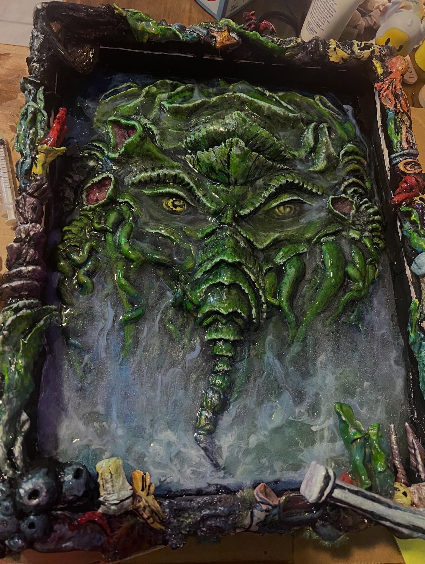 3rd and 4th layer are poured. Like the Smokey effect? 
.
.
#cthulhu #horrorartist #sculpture #sculptor #filthyhorrorsdotcom