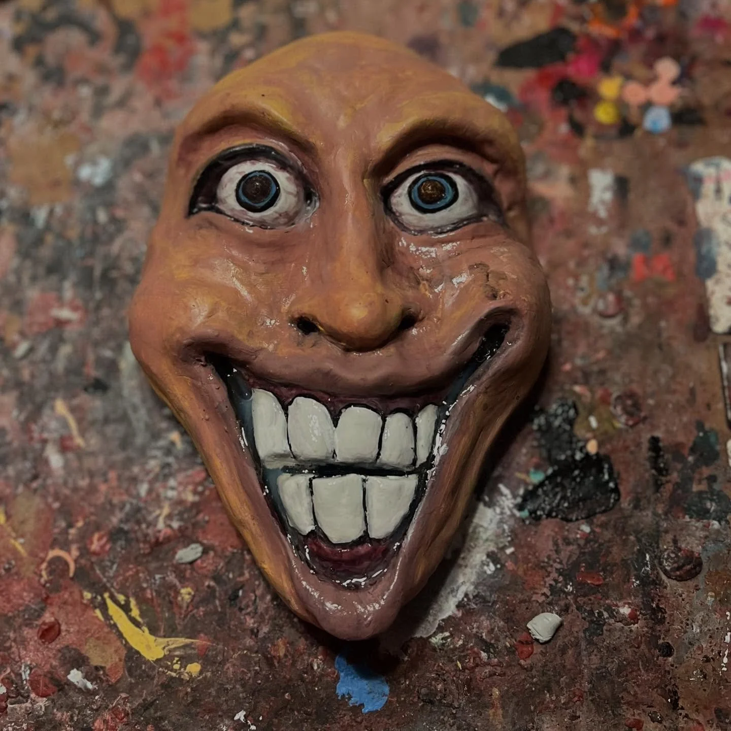 Almost time for detail paint! 
.
.
#sculpturw #sculptor #horrorart #filthyhorrorsdotcom