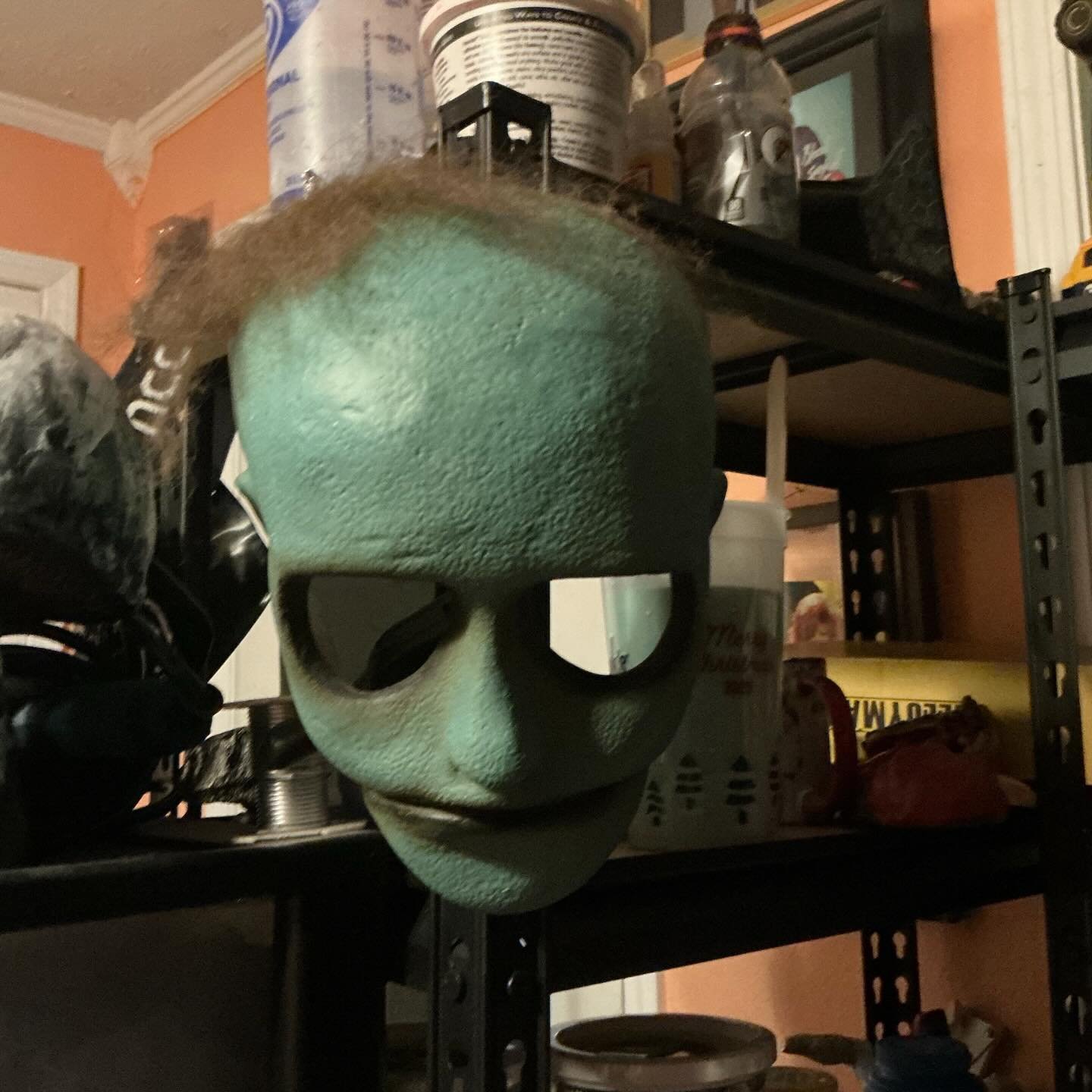 I keep Leslie looking directly at my workspace, so that I will always remember what greatness looks like. #behindthemasktheriseofleslievernon @nbaesel #horrorartist #filthyhorrorsdotcom