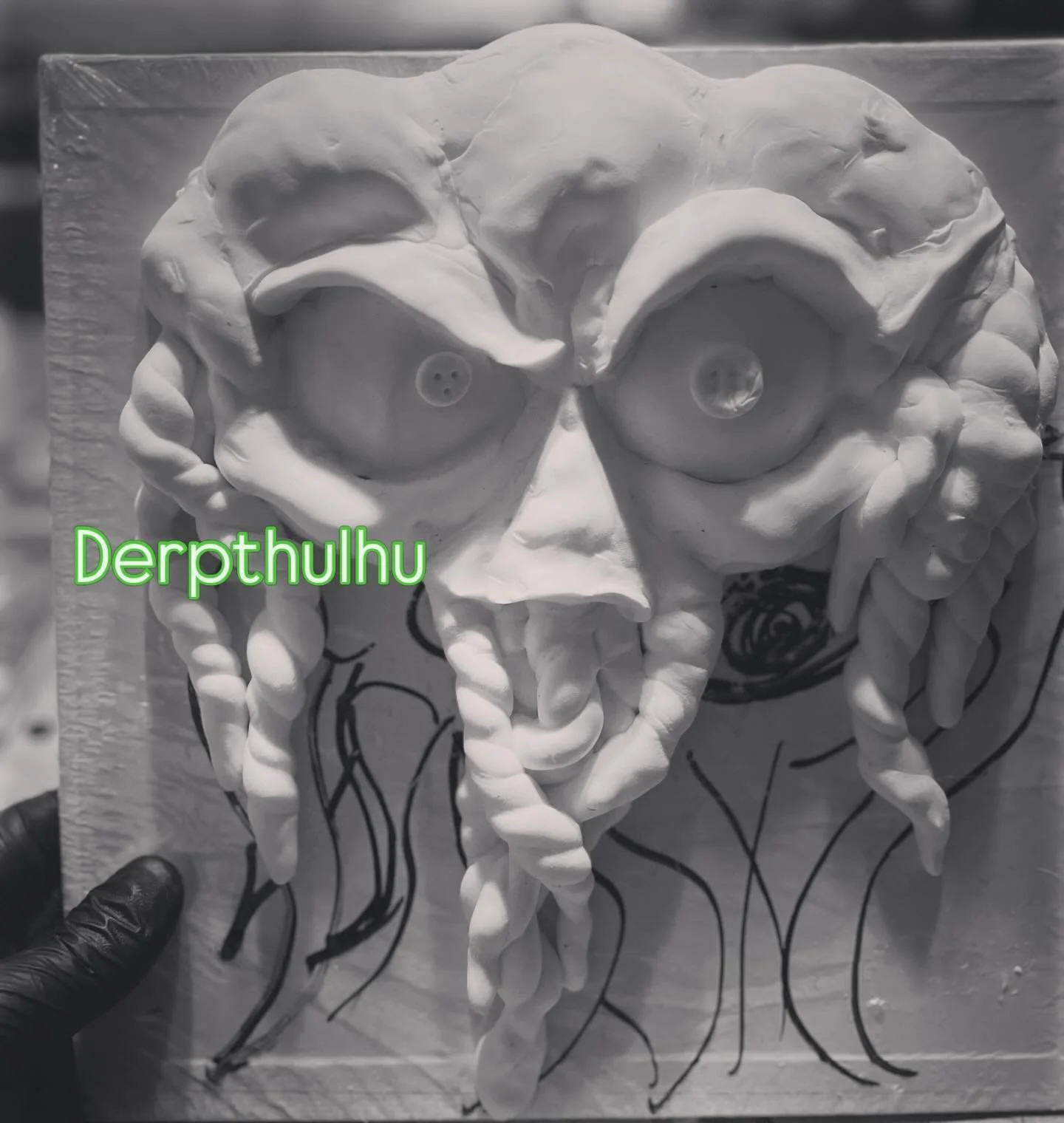 My soon to be threeyear old told me there are two things she wants for her birthday. An Oreo cake and a Cthulhu for her room. Here&rsquo;s my first hour and I&rsquo;ve got a ragdoll concept, since she loves Coraline. 
.
.
#cthulhu #horrorartist #scul