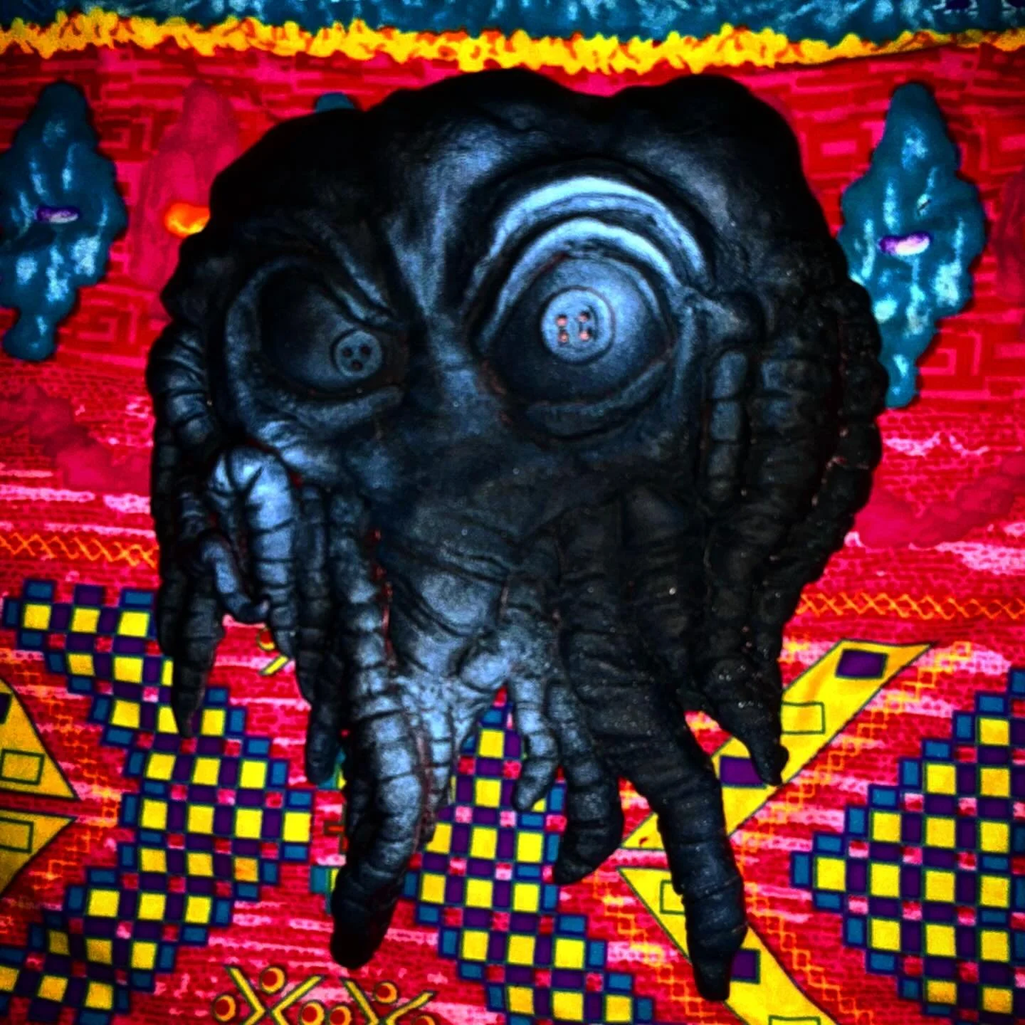 Prime time for Derpthulhu!!
.
.
#cthulhu #sculpture #sculptor #horrorartist #filthyhorrorsdotcom