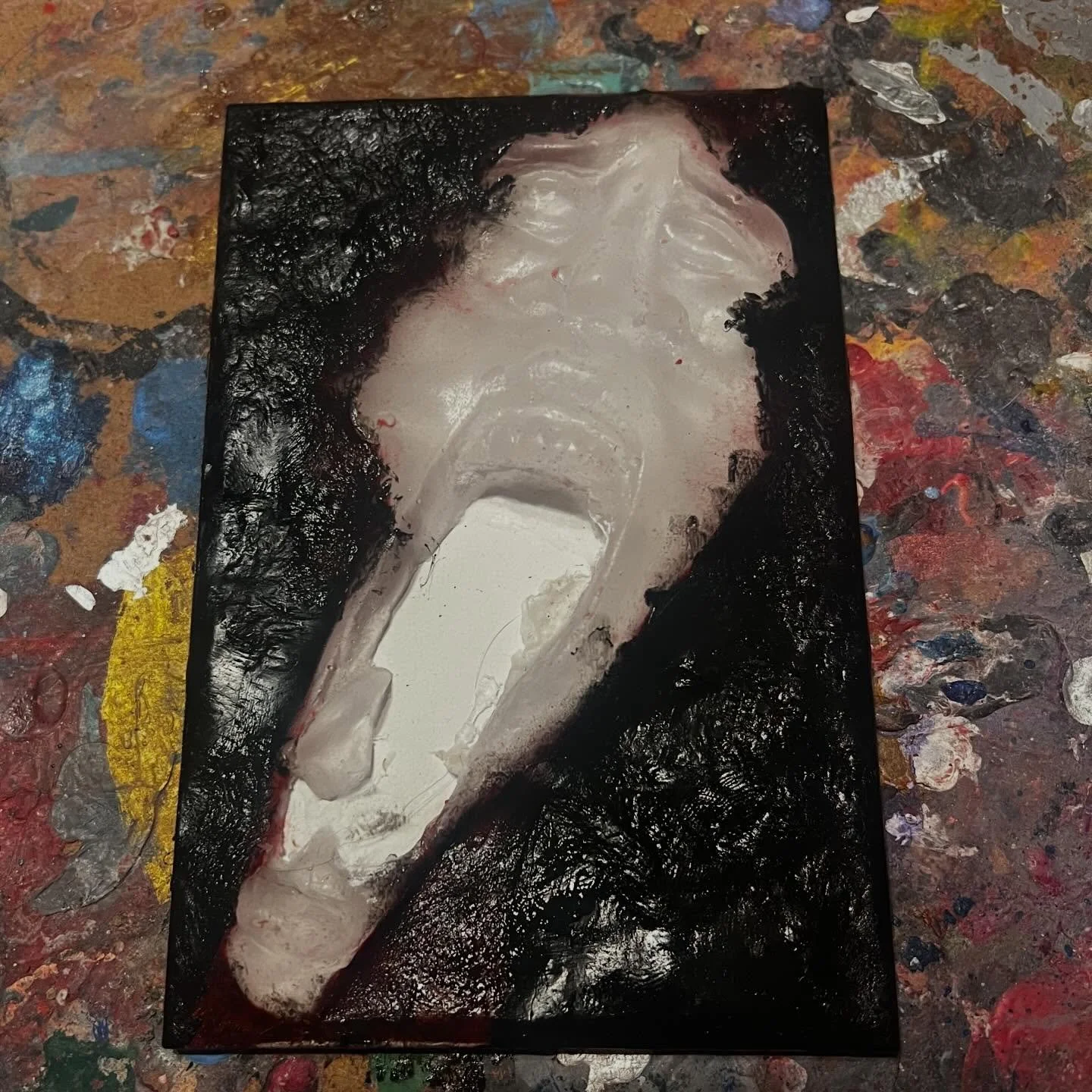 Do you need to ask? 
.
.
#sculpture #resin #molding #horrorartist #filthyhorrorsdotcom