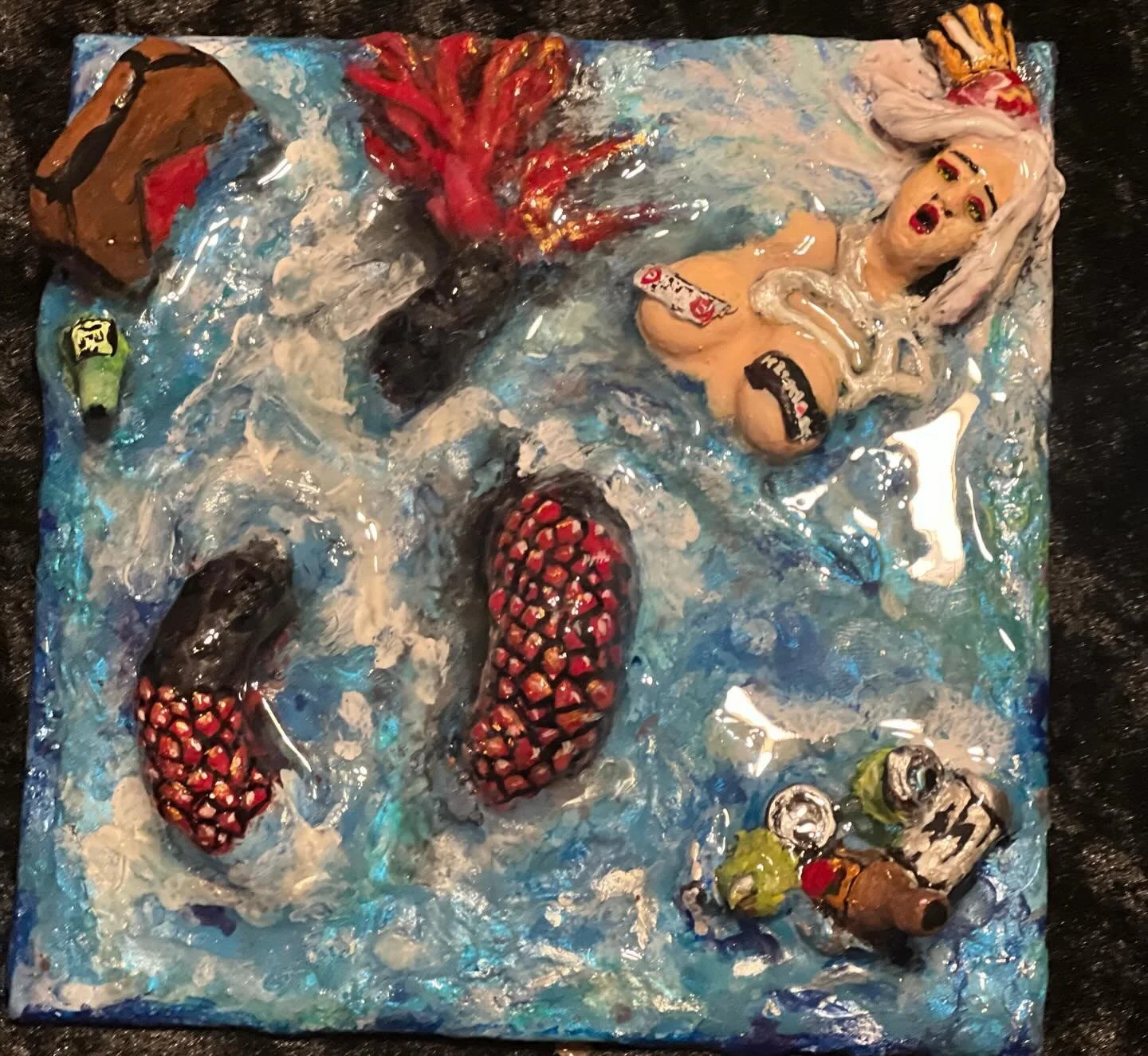 I&rsquo;m really thinking The Cost of Coachella is a good title for this one. 
.
.
#mermaid #sculpture #cochella #horrorart #filthyhorrorsdotcom