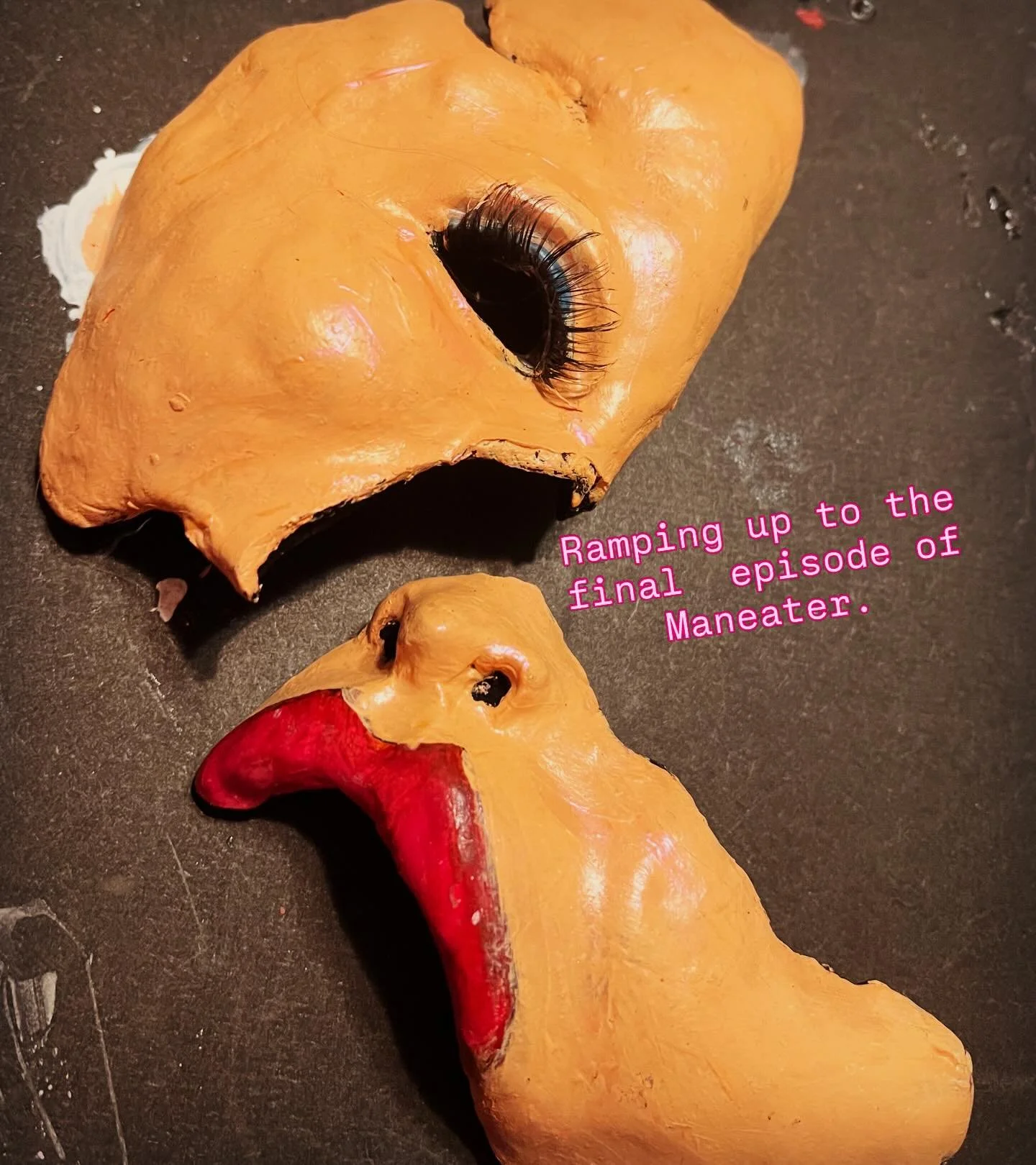 The final assembly is now. 
.
.
#maneater #sculpture #horrorartist #filthyhorrorsdotcom