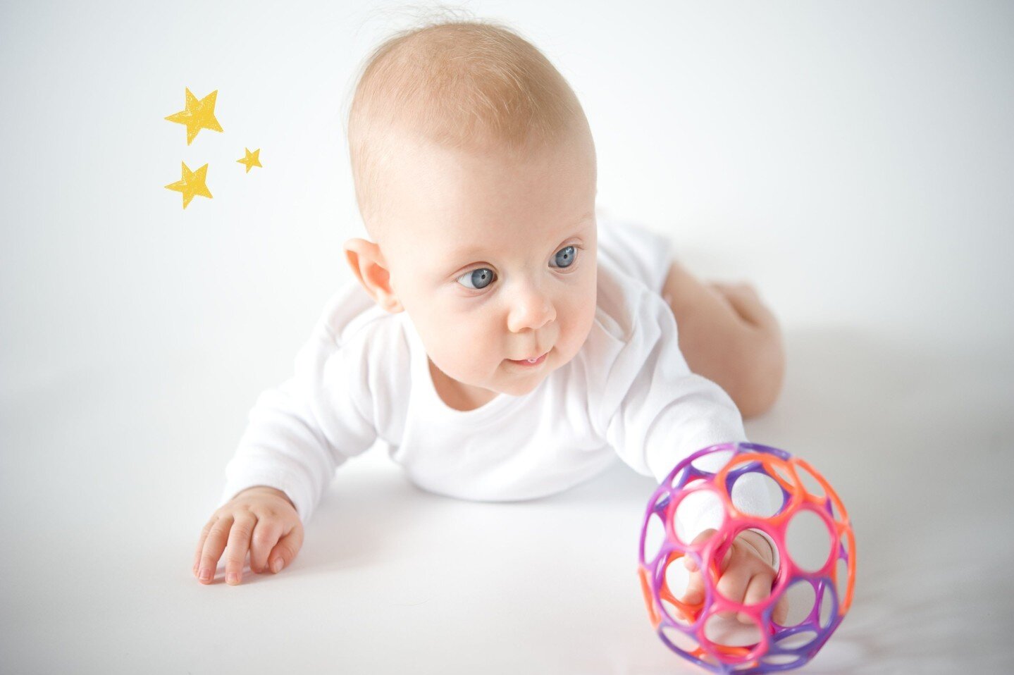 As young children grow and develop, they need to work towards more time in active
play, less time sitting and sufficient sleep each day to be healthy. The Australian Government have developed a guideline to assist parents to create healthy and safe r