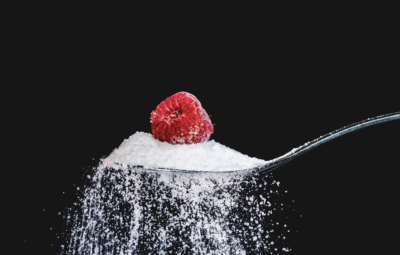 2 Diet Mistakes That Are Wrecking Your Skin And Making You Look Older
