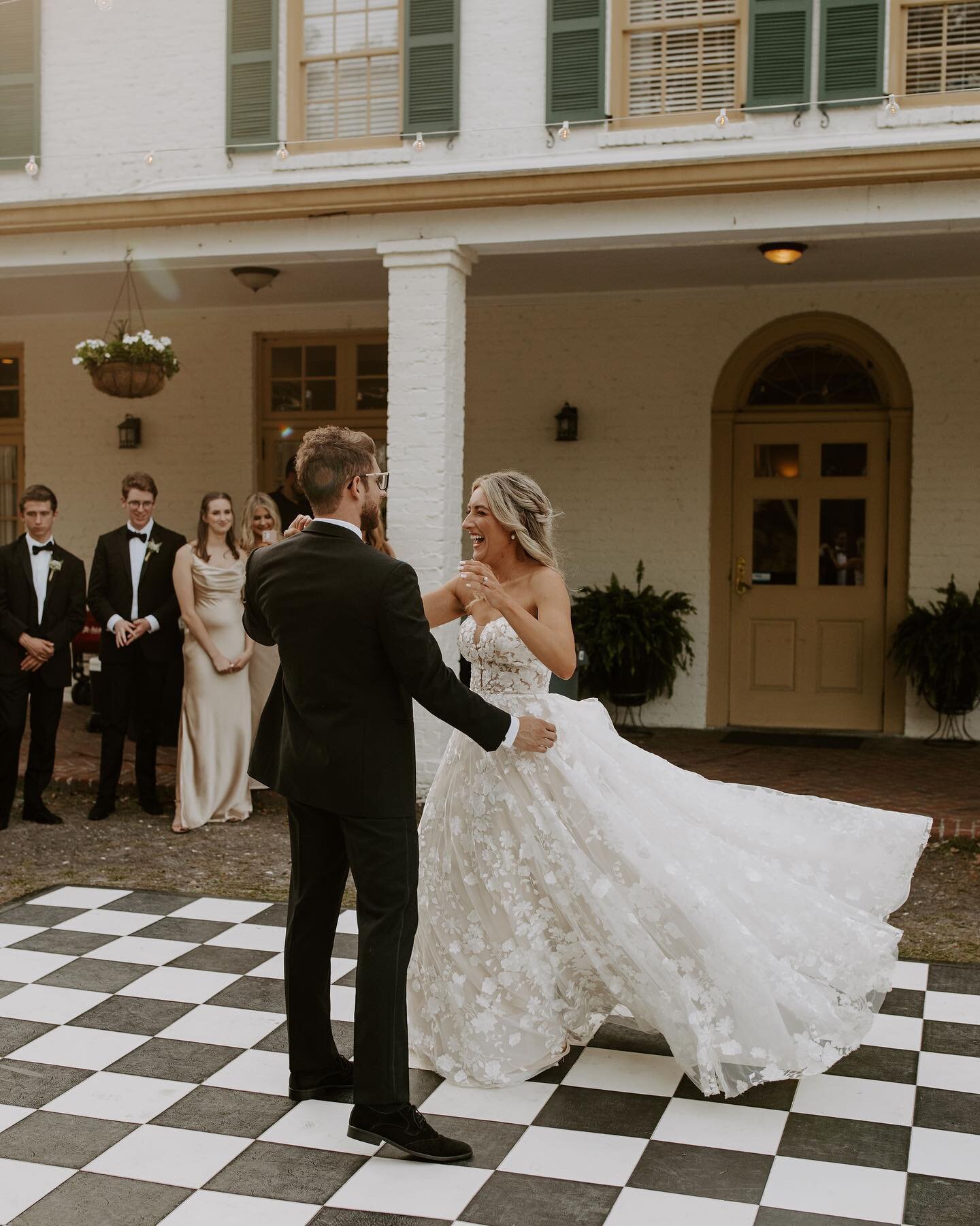 That first dance as Mr. &amp; Mrs. 🪩