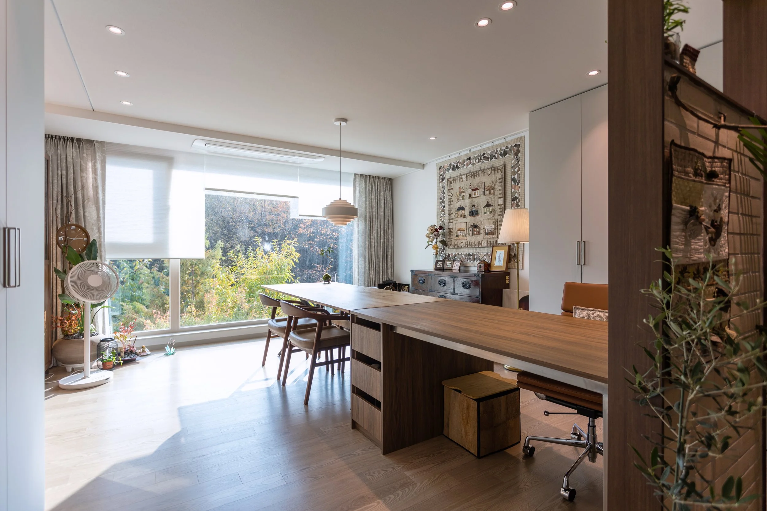 2021 3분기_강일리버파크804_준공사진_거실 02.jpg