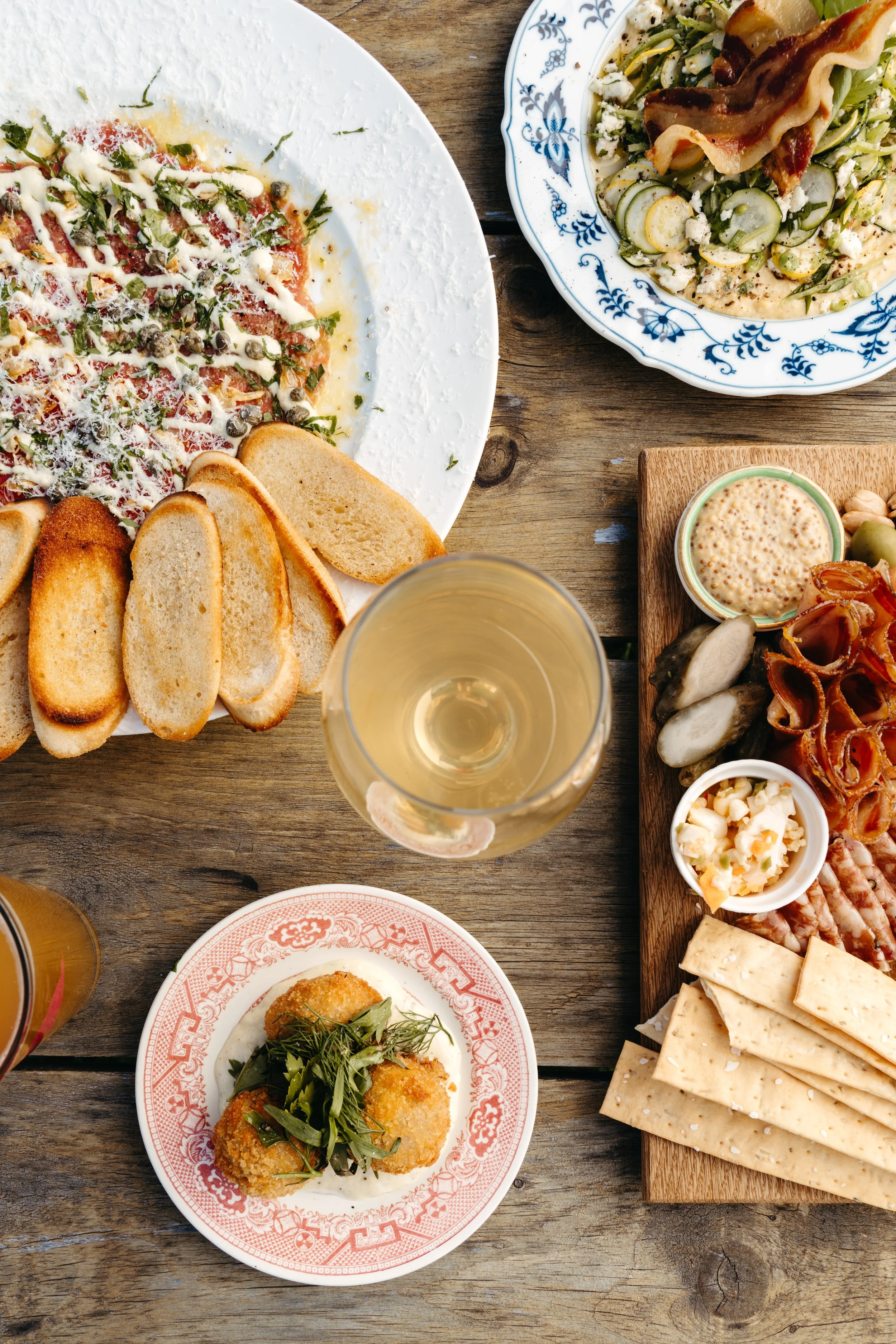 Rooting Pig _ Hannah Hoggatt-123.jpg