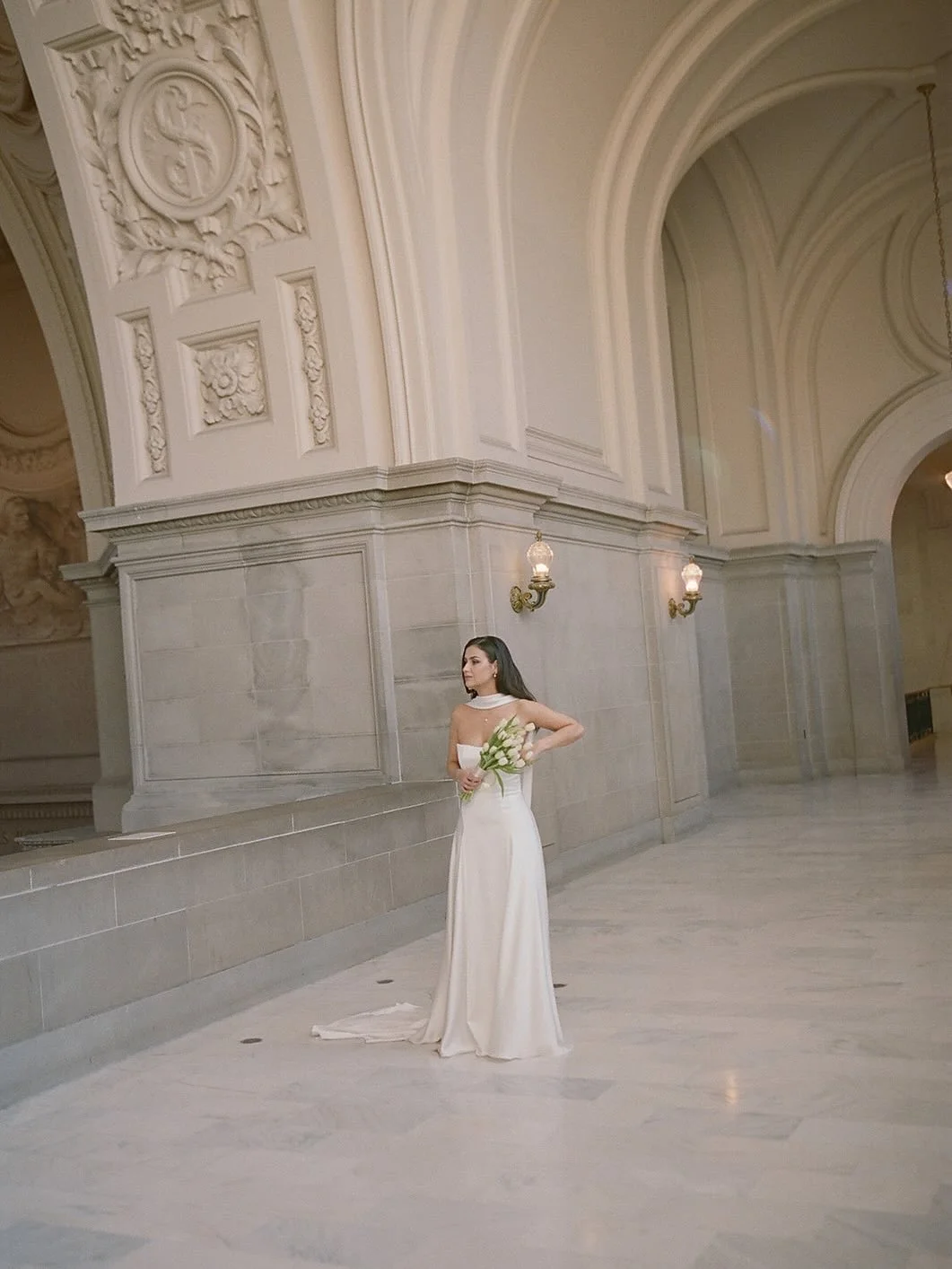 Something about the simplicity of tulips at sf city hall &mdash; understated and effortless for Ingrid 🕊️