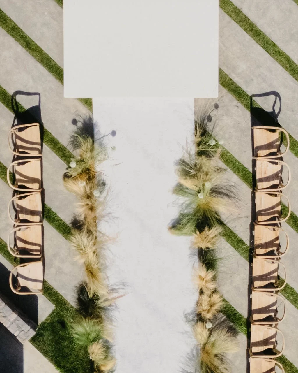 Birds eye view 🌾 from a couple summers back celebrating Yasmeen + Donovan 

Planner | @earthandevents 
Venue | @alila.napavalley 
Floral | @musefloralco 
Photography | @zinadichoso.photos 
BTS Content | @thebtsbride 
H&amp;MUA | @jennylucia.makeup @