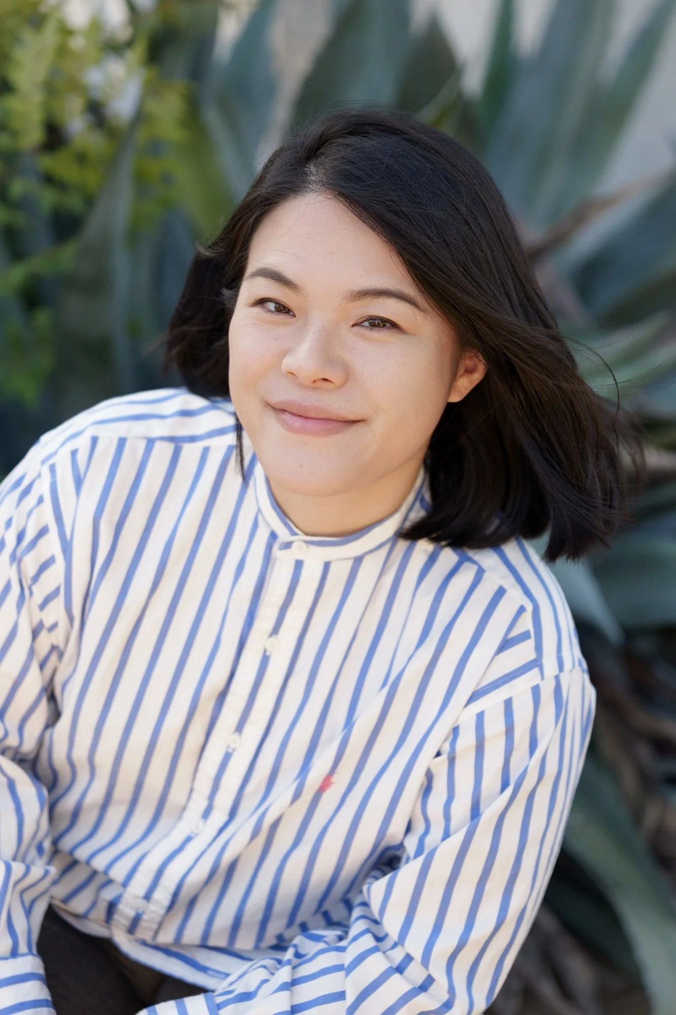 Leslie Yick, AMFT & APCC, Asian American therapist in Los Angeles specializing in Brainspotting and intergenerational trauma therapy for immigrants and families