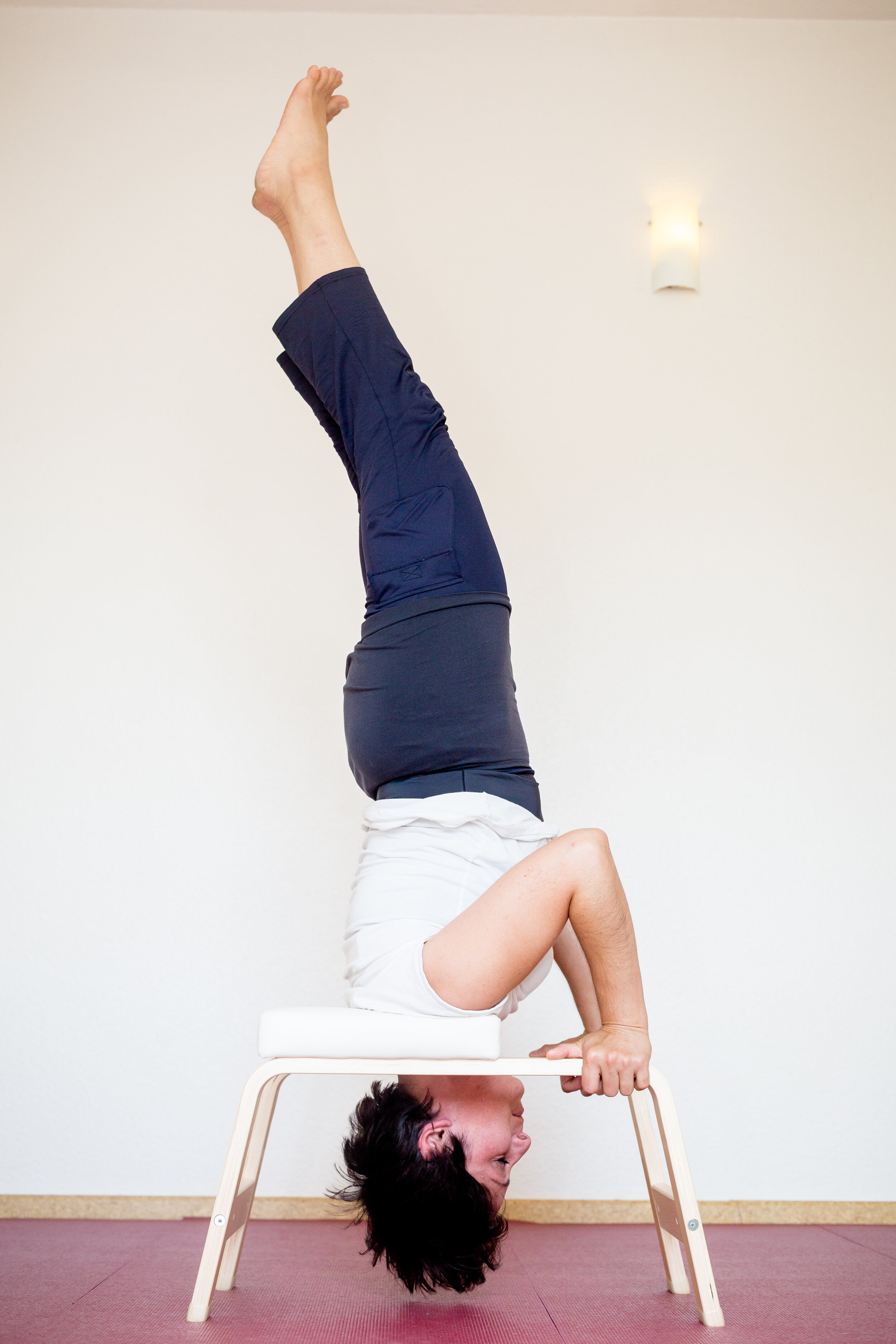  Yoga mit Nazanin Vaghefinia 