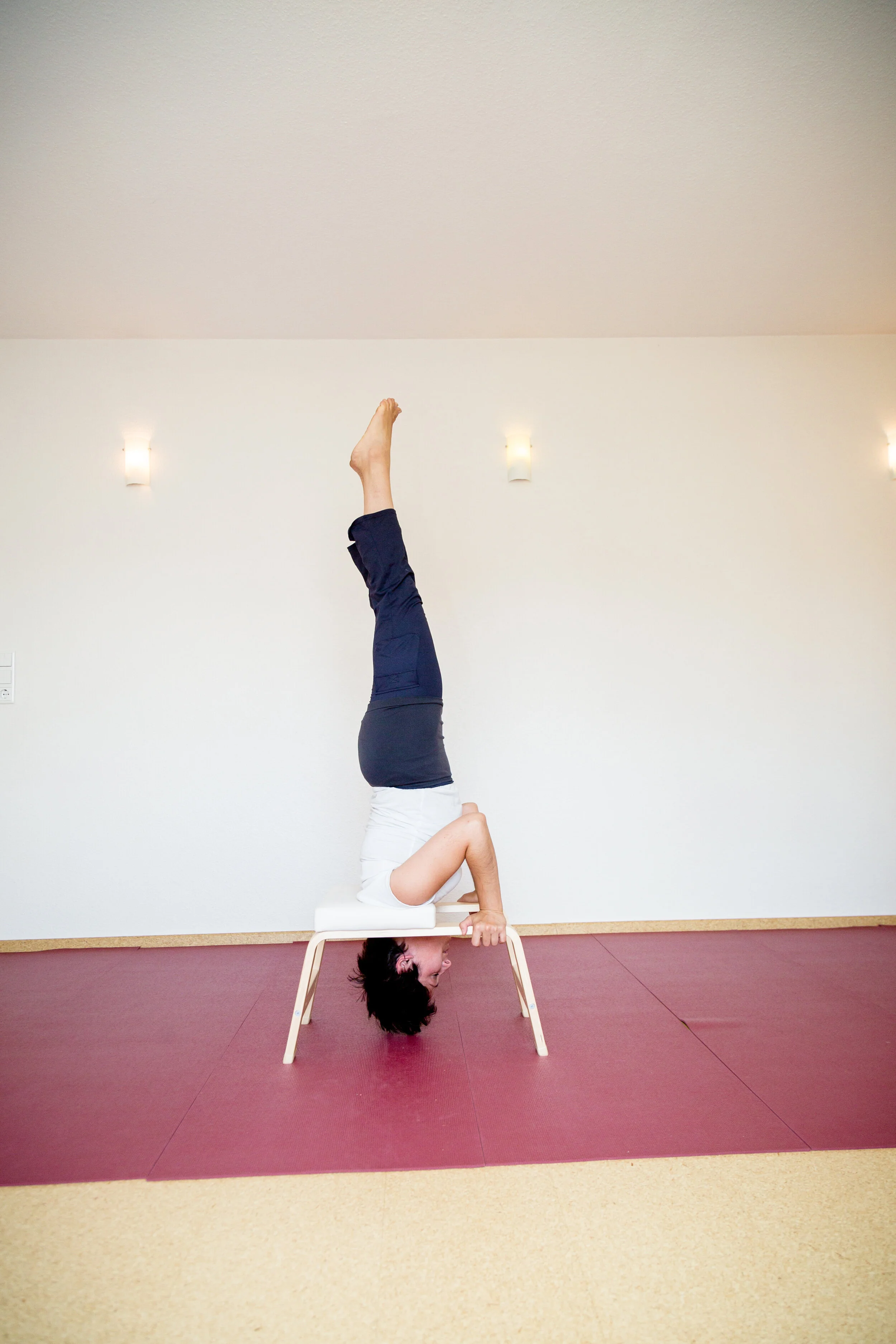  Yoga mit Nazanin Vaghefinia 