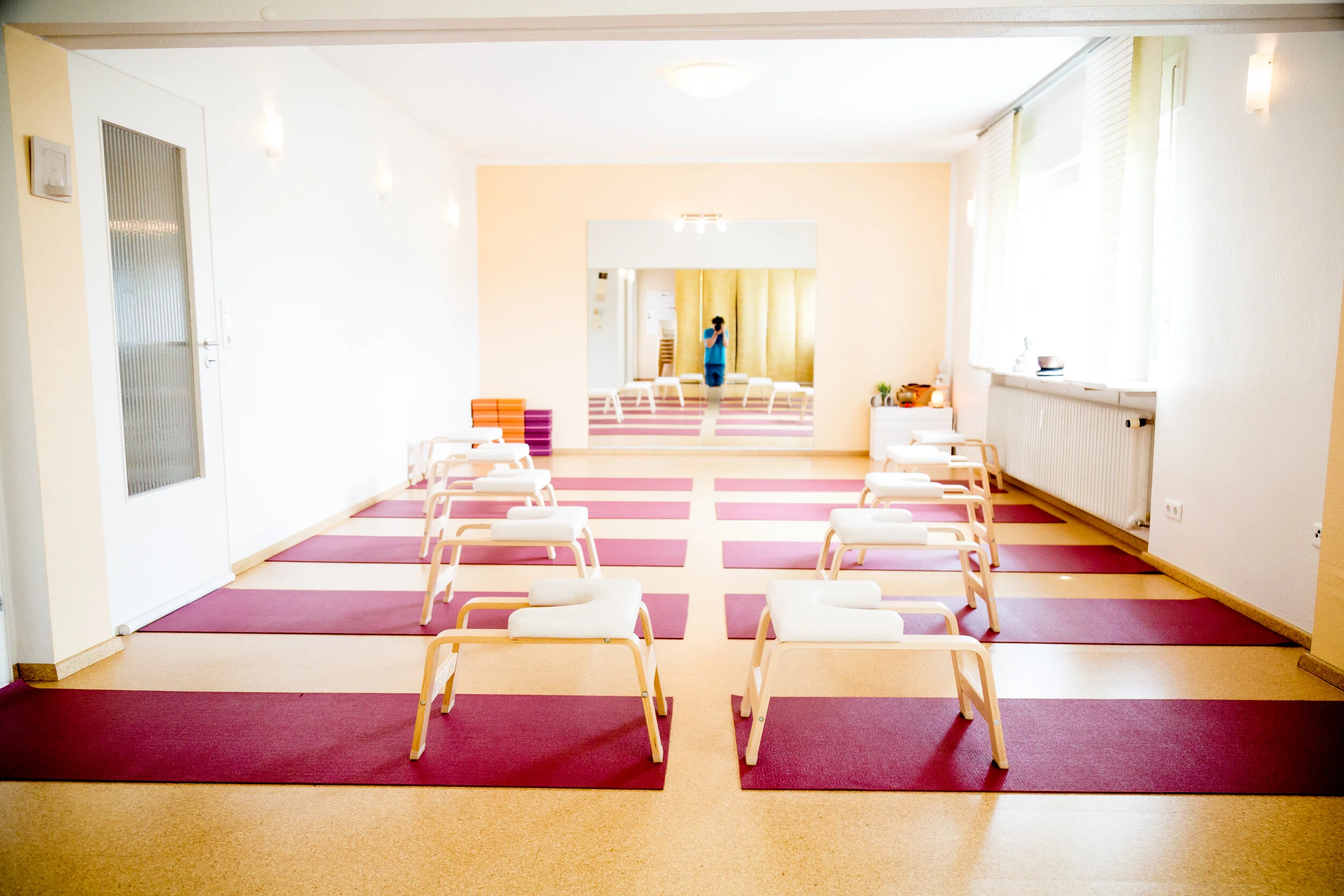  Yoga mit Nazanin Vaghefinia 