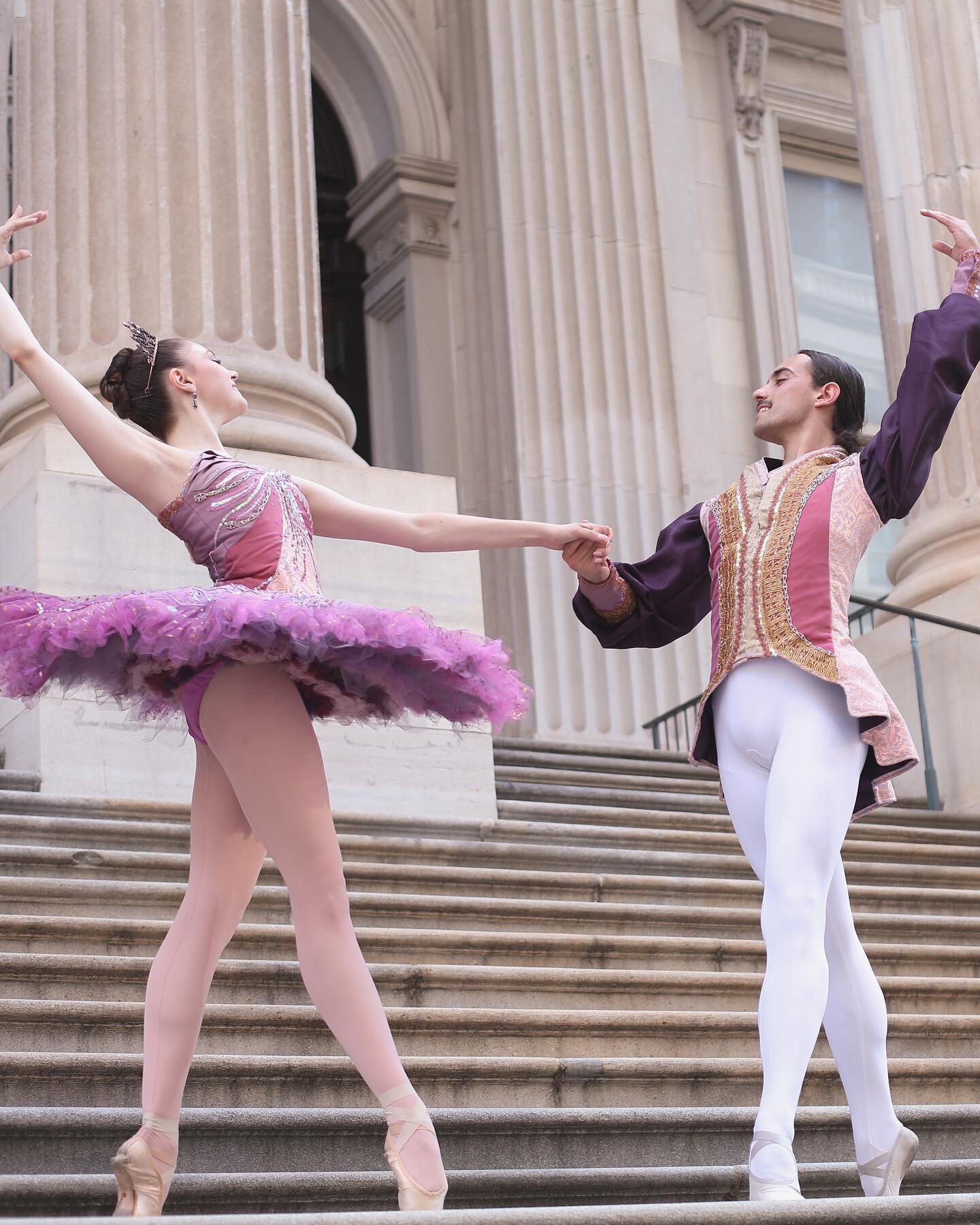 &bull;visions of sugar plums are dancing in our heads, &amp; our studio&hellip; but we have so many costumes underway here that we need them OUT (😢as much as we really love this special set!)
.
Previously on hold for a client, this tutu &amp; double