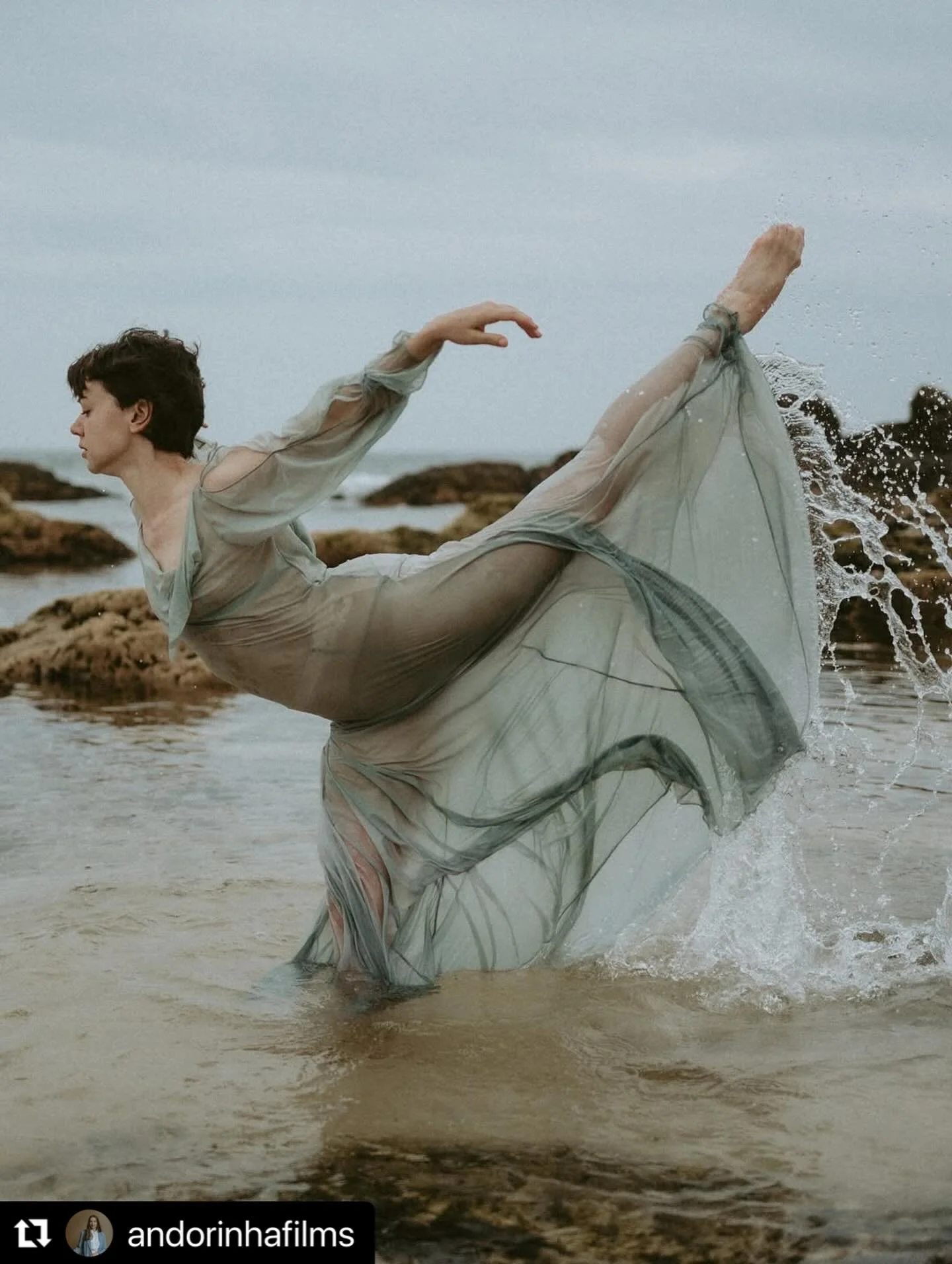 Reposting from  @andorinhafilms , of @farbie &lsquo;s &ldquo;Sangmaris&rdquo;, because this is another recent collaboration, that performed in Portugal, that I haven&rsquo;t shared enough about, for how beautiful it is!🤩
・・・
Alexandra is the kind of