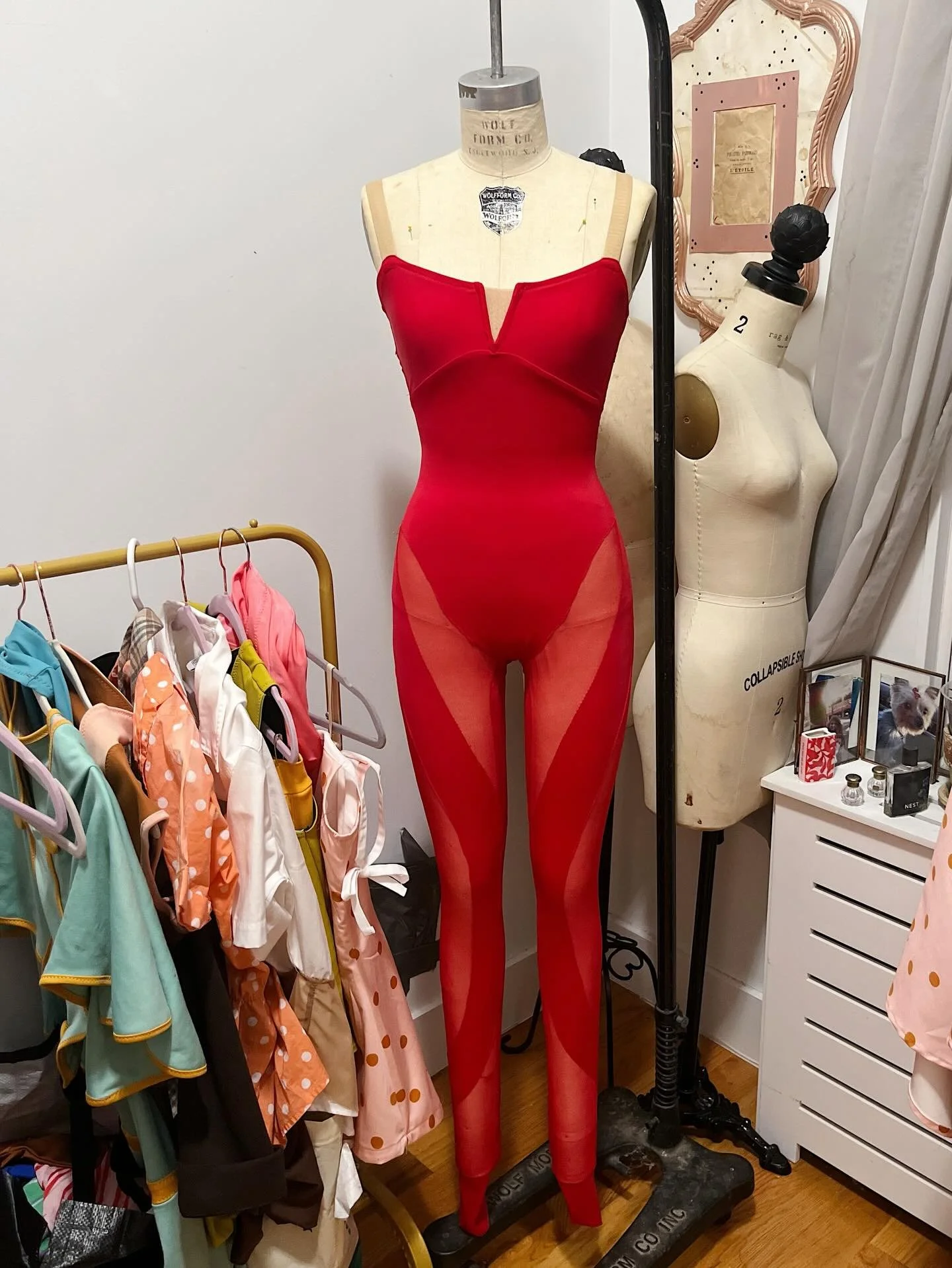 &bull; a lot of lipstick-red in the studio lately&mdash; perhaps Valentine&rsquo;s Day coming up is in everyone&rsquo;s subconscious? I&rsquo;m too busy to make Valentines like I usually do&mdash; perhaps will share some from past years?&mdash; so am