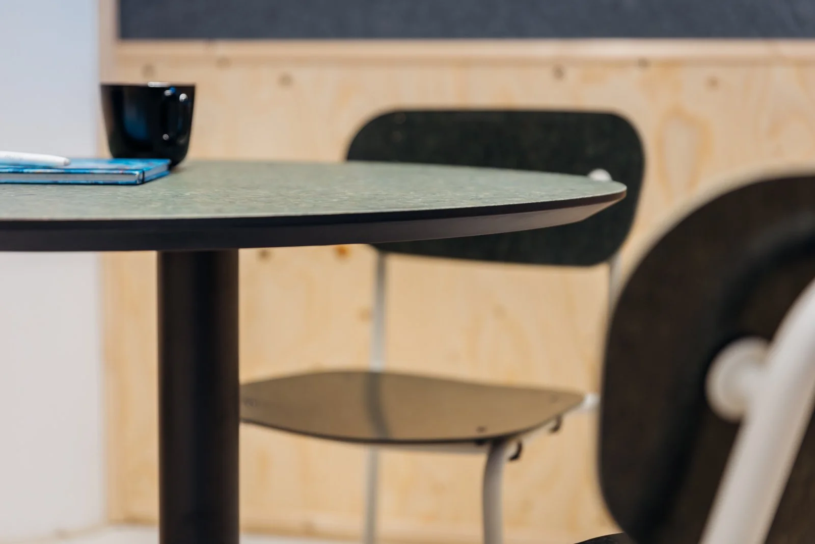 Pebble Table PLANQ pebble-table-planq