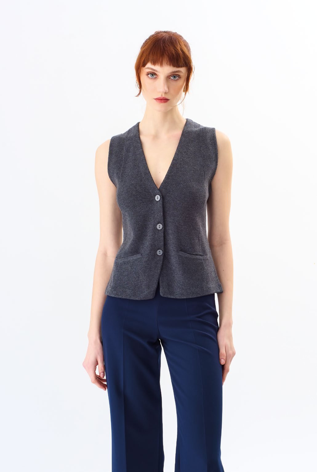 Book ANIS WHITE_AI_25-26_Pagina_048_Immagine_0002.jpg