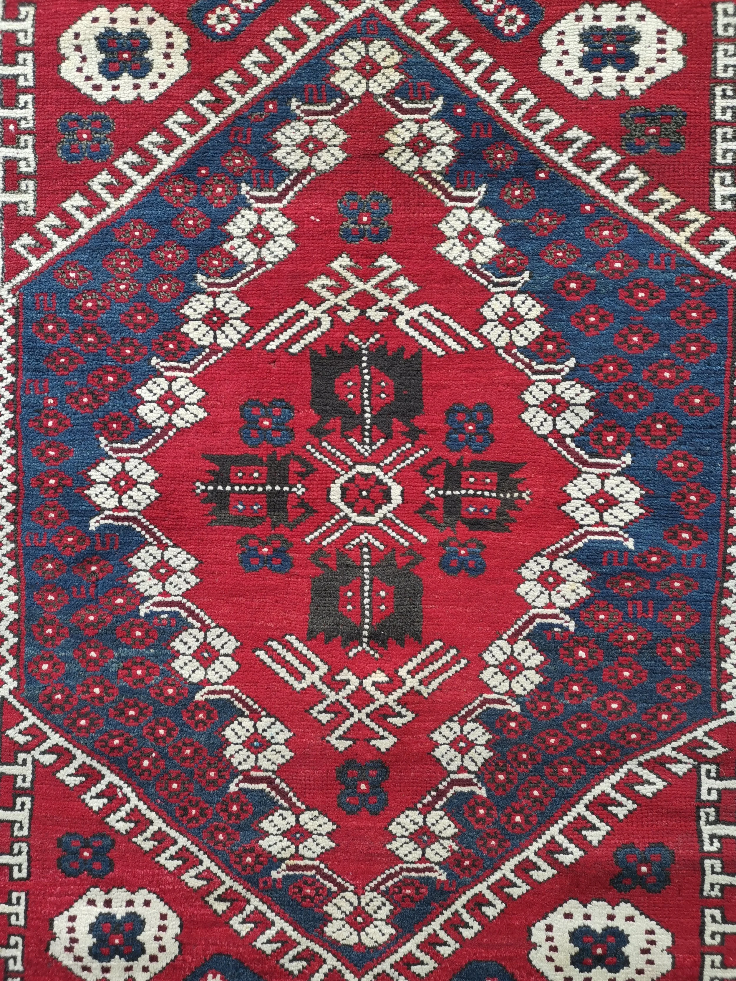 £160   130 x 89