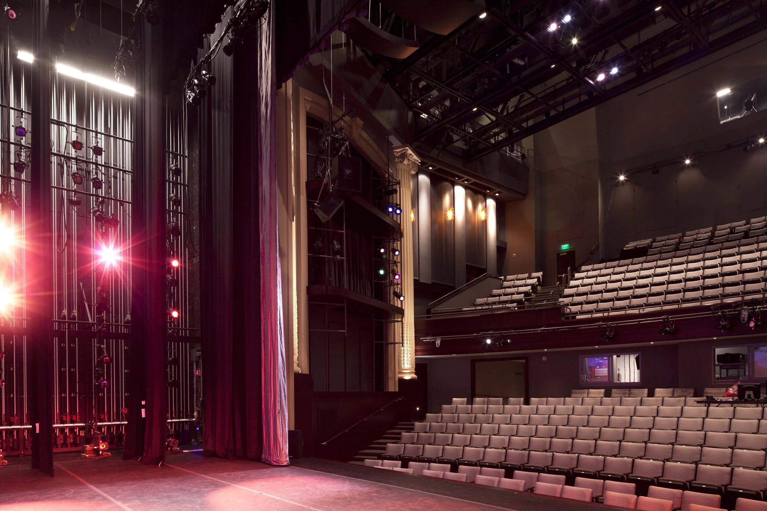 COWLES STAGE_Steve Henke.jpg