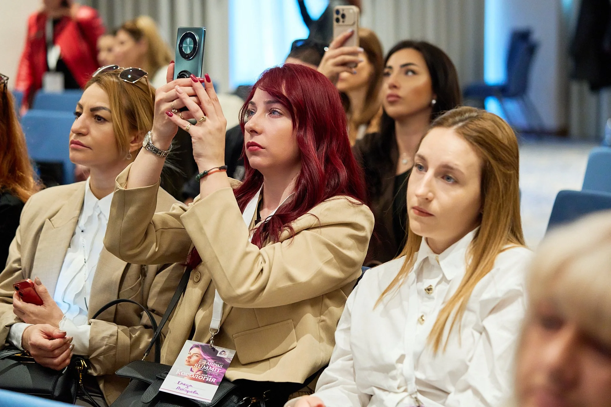 hairstylist-masterclass-creative-event-photography-audience-listening-engaged.jpg