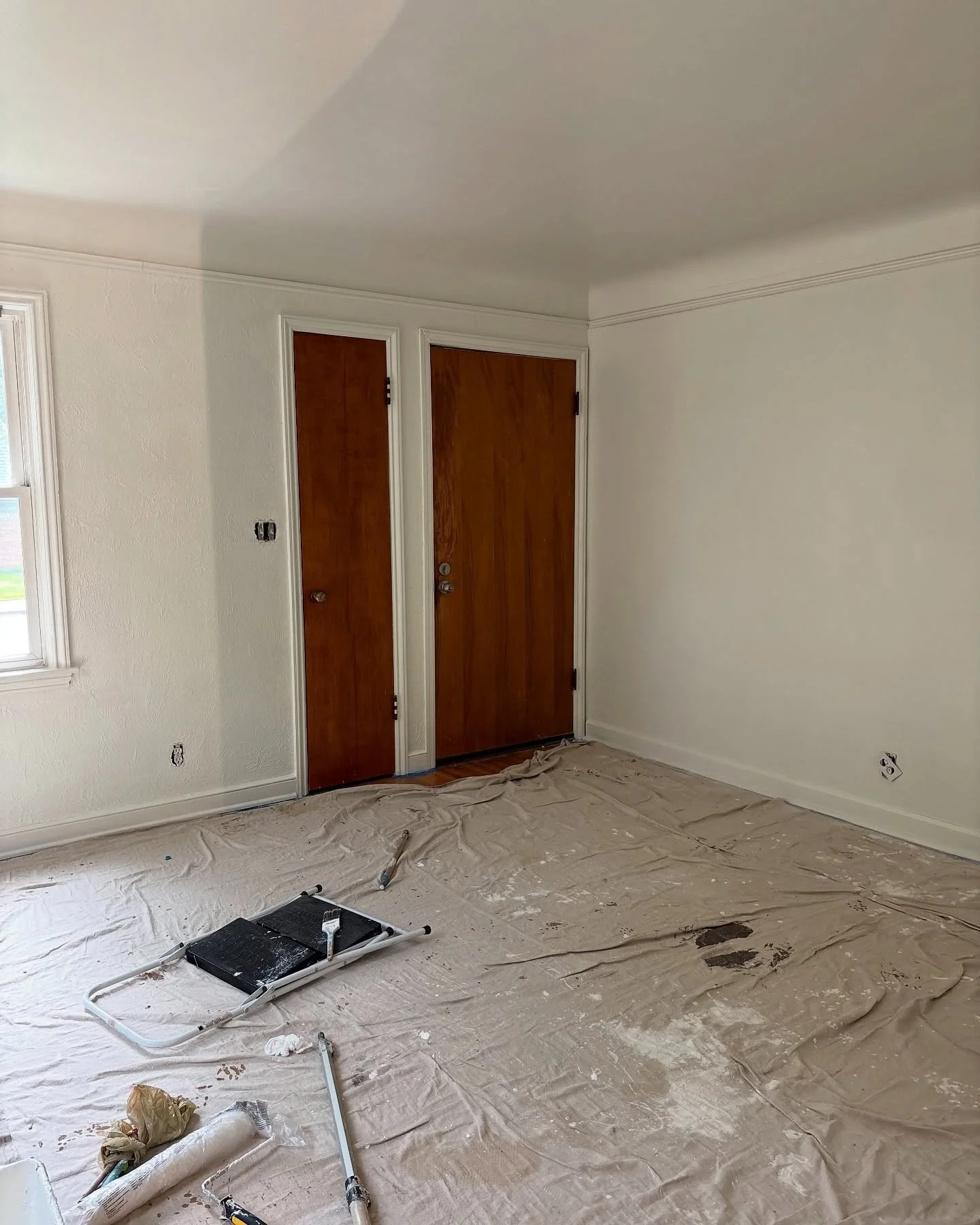 Brushabilities applied fresh coats on rental property. Call or text Jose if you want fresh coats in rooms this fall. 612-309-7934