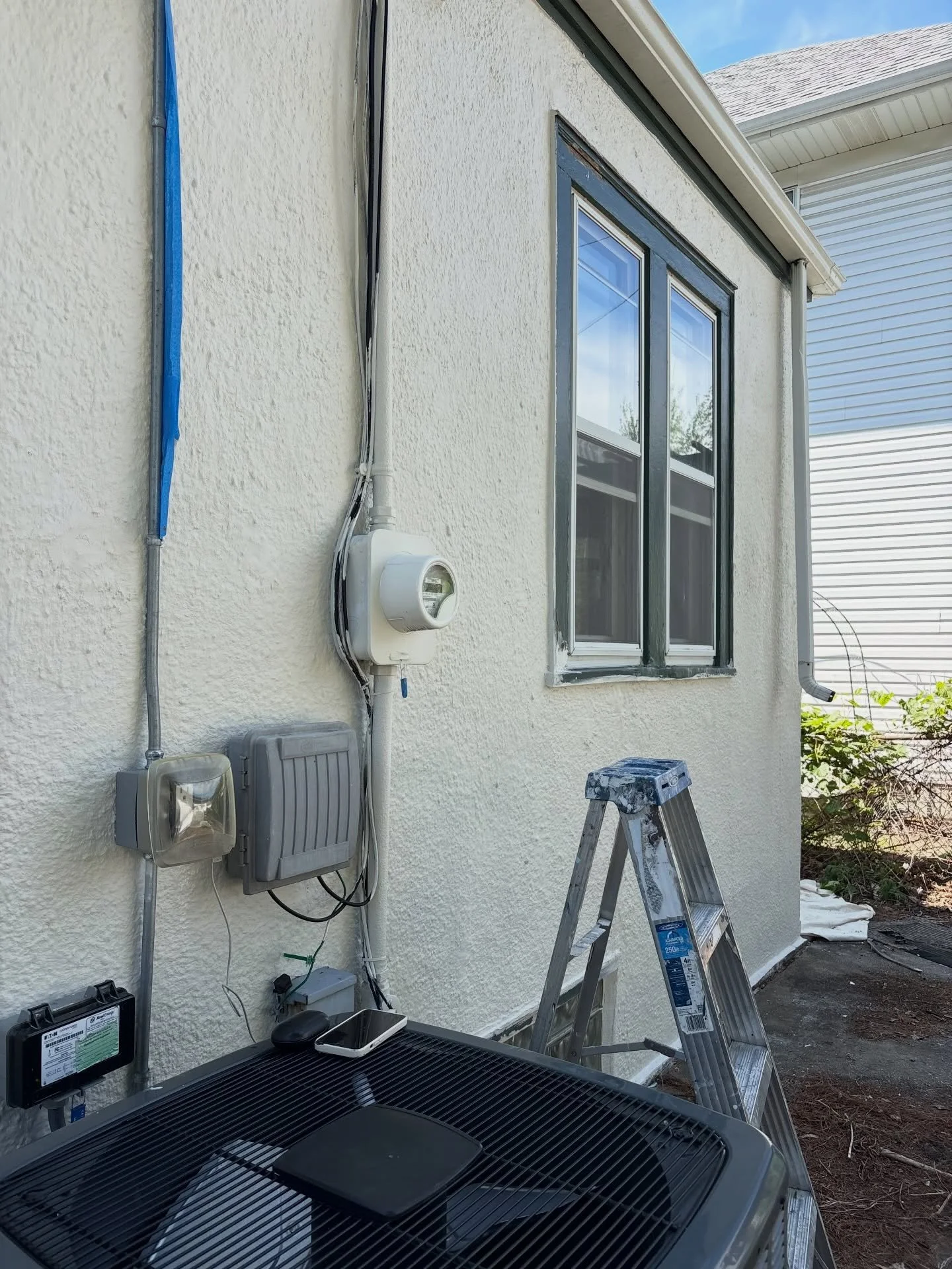 Stucco exterior painting, walls and trim.  Not sprayed. Rolled on,  painted the best way for lasting, quality finish. Call or text Jose for your free estimate. 612-309-7934