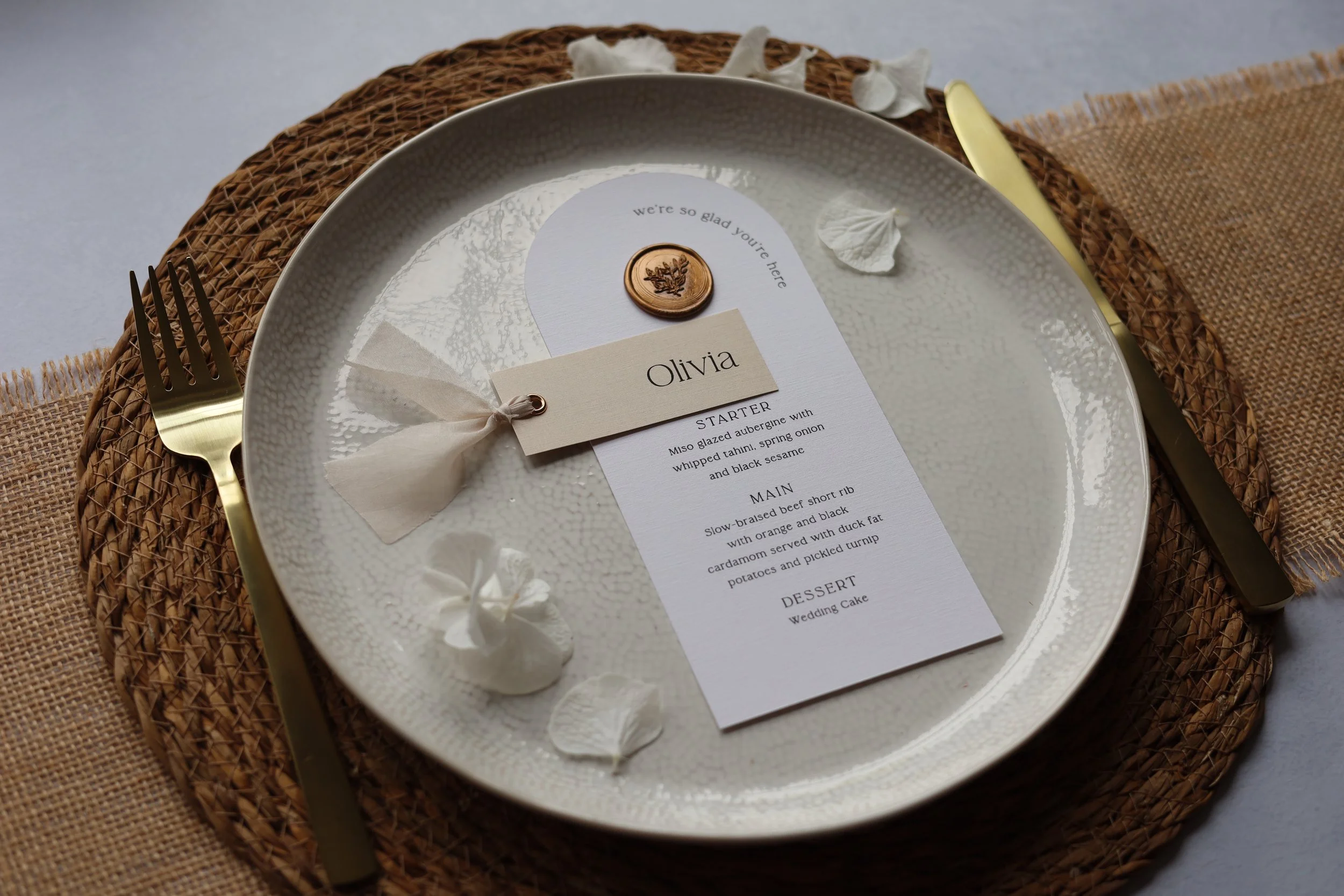 Elevate Your Wedding Breakfast: A Guide to Stylish Table Decor
