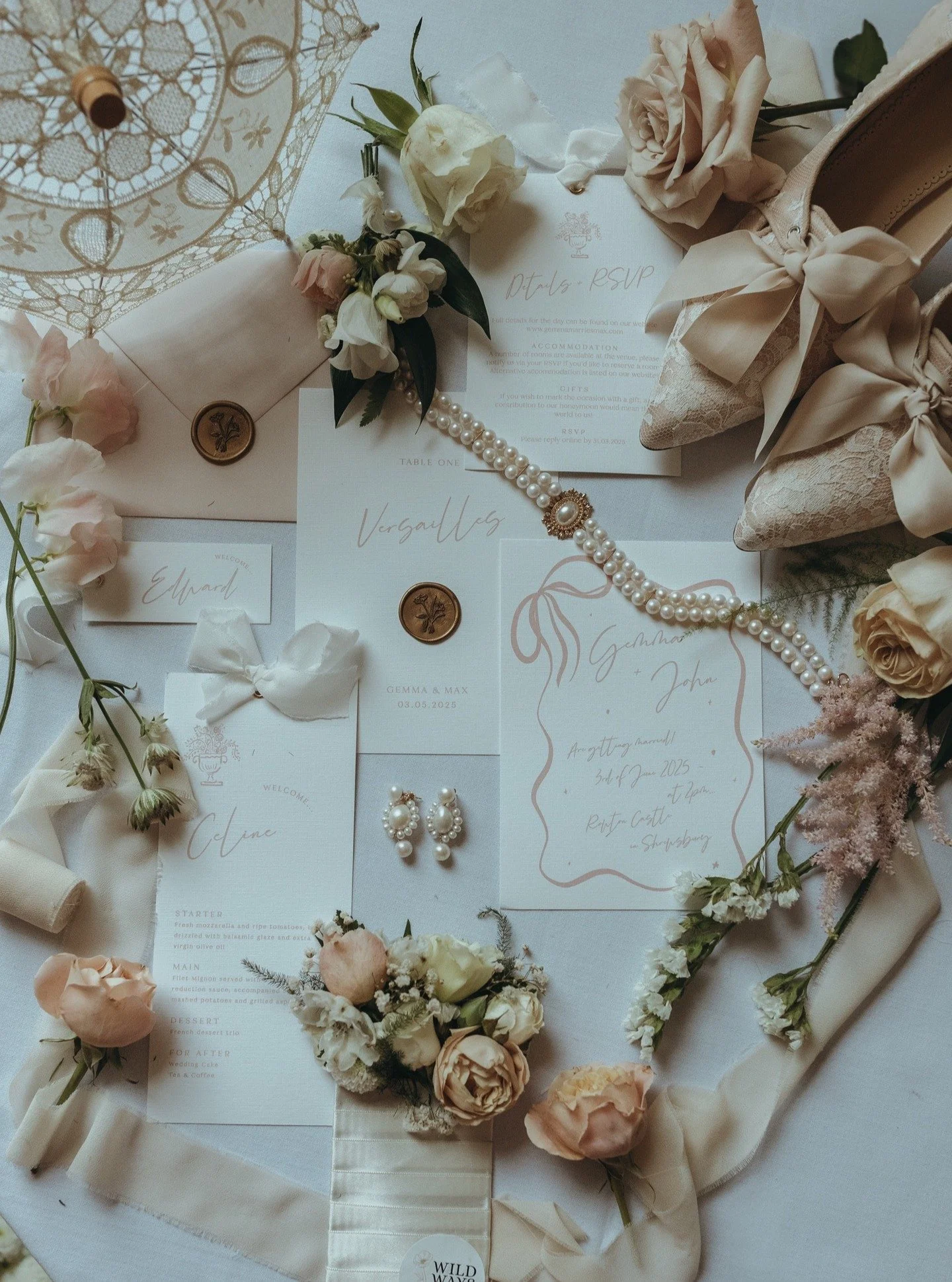 How do you feel about bows? Love them or not for you? 🎀

I'm loving both physical bows and graphic ones alike! 
Ready latest blog post at lucymarchdesign.com/blog and see what's trending now for 2025 in wedding stationery 

lovemydress.net/modernmar