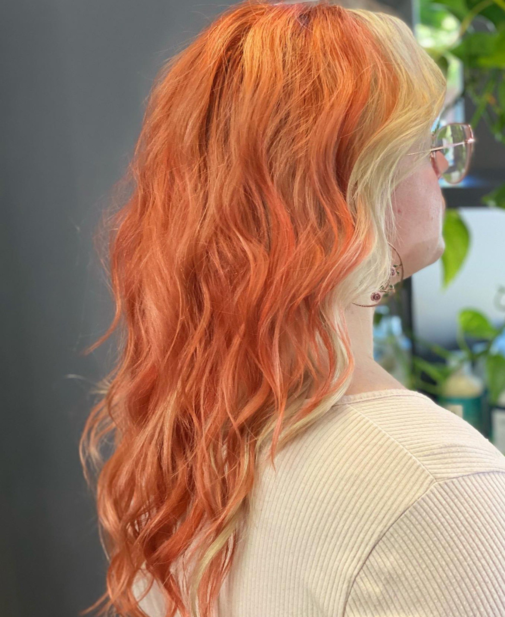 Throwback to this stunning and vibrant copper blonde done by Amber! 🦊🧡

 #hair #haircolor #hairgoals #hairsalon #hairstyle #hairstyles #hairstylist #hairtransformation #copperblonde #haircolor #haircolortransformation