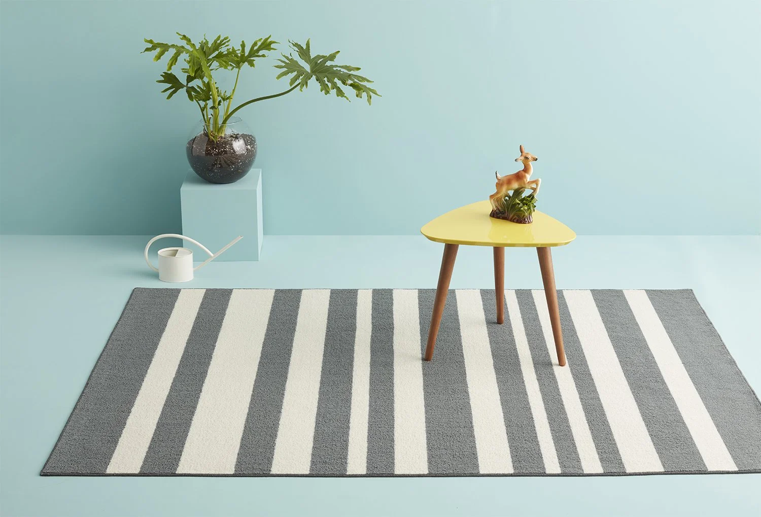 REGoodFashionStripeCharcoalRug5x7.jpg