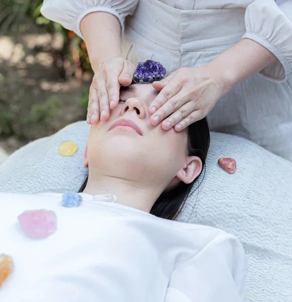 CrystalChakraBalancing session Whole Life Style naturotherapy