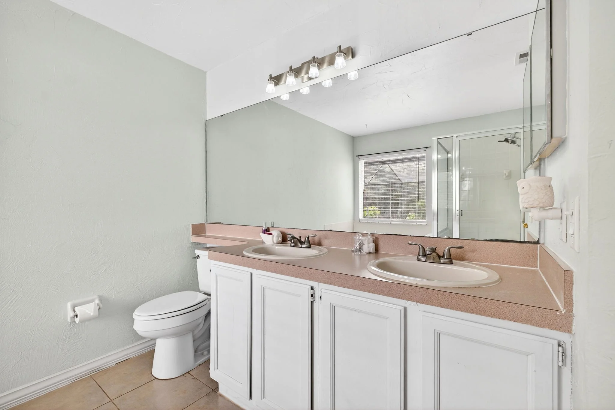 543PineLakeViewDr-24.jpg