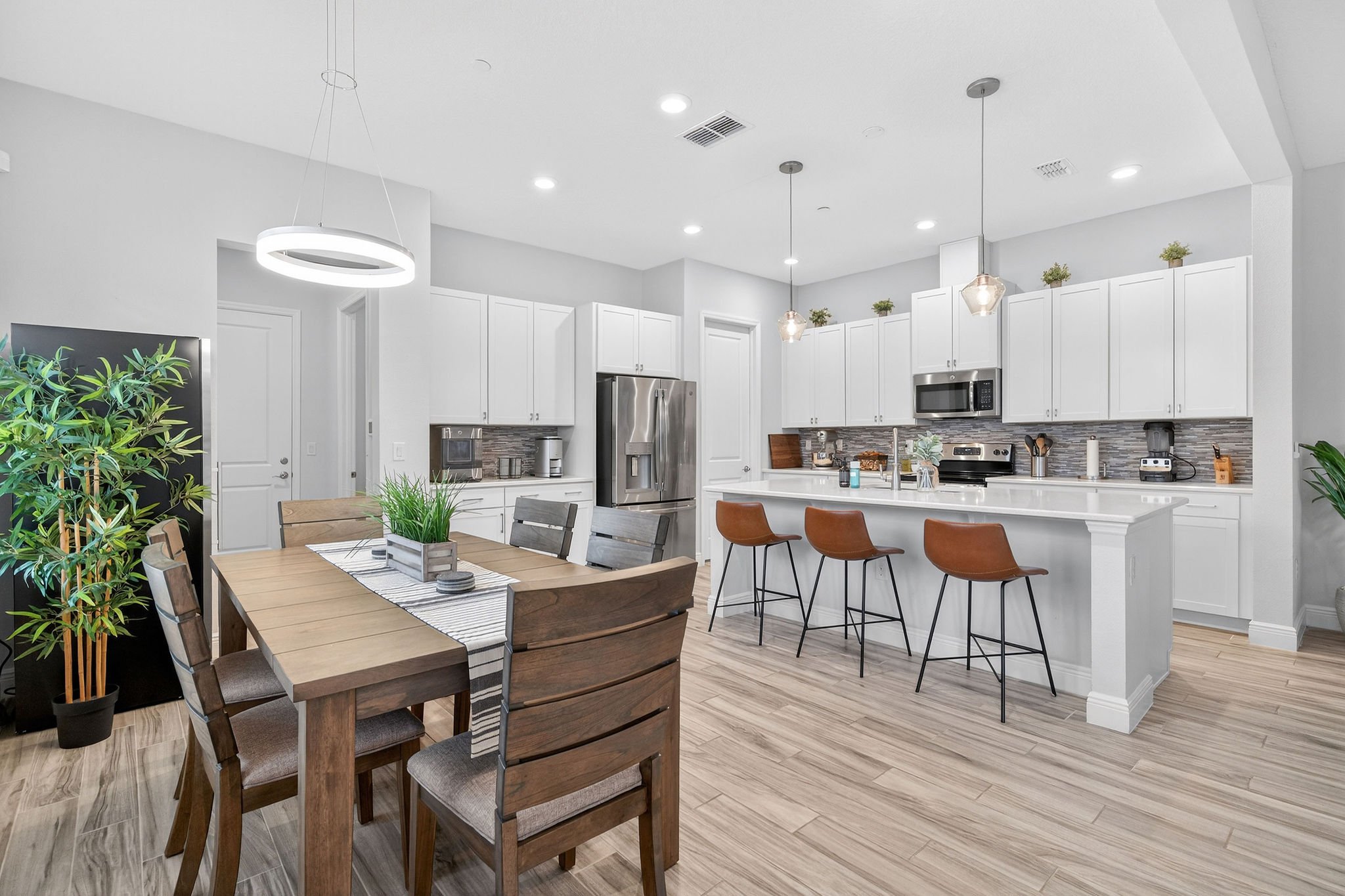 8809 Laureate 10.jpg